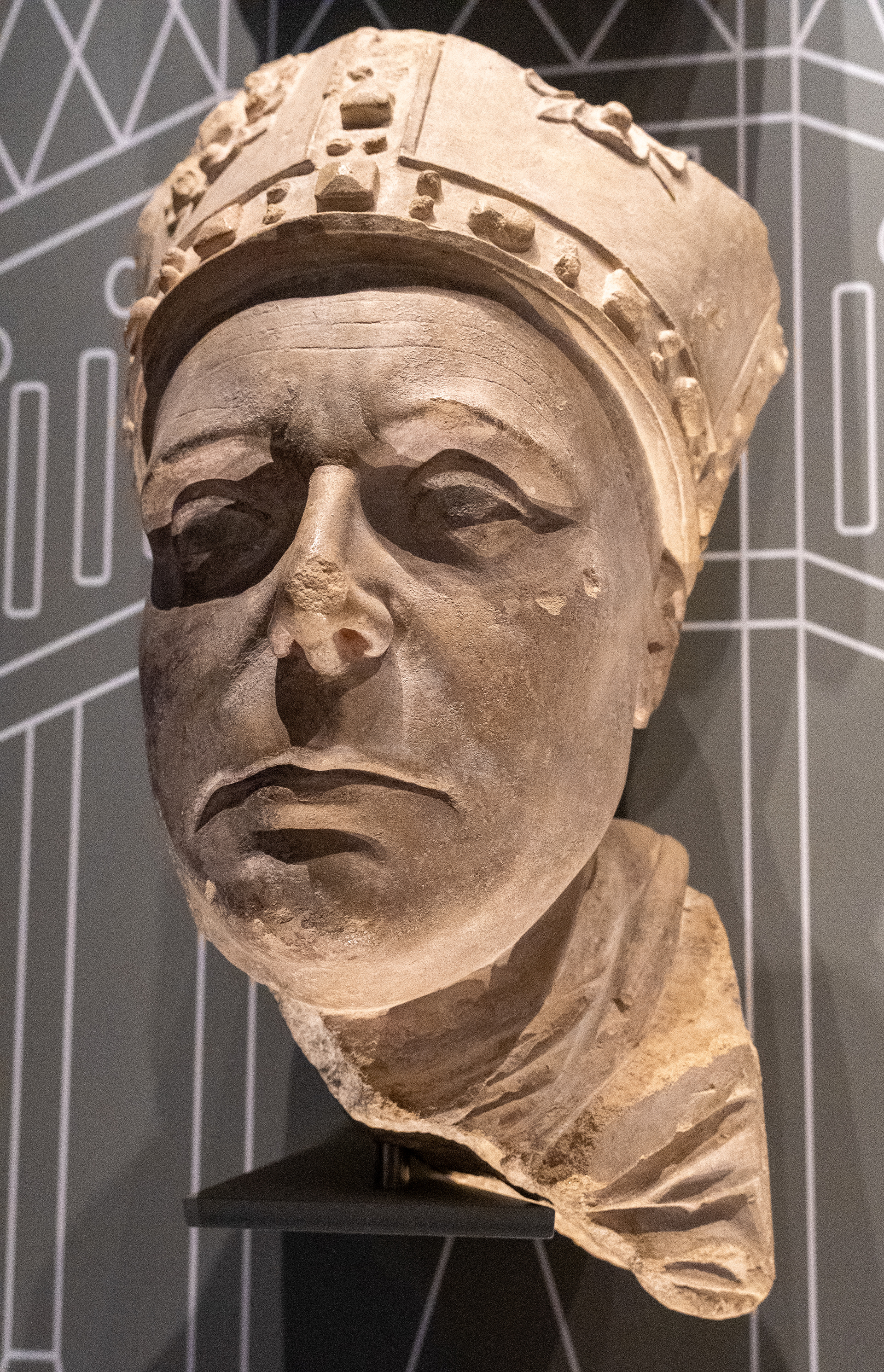 Statue's head from the Great Screen
