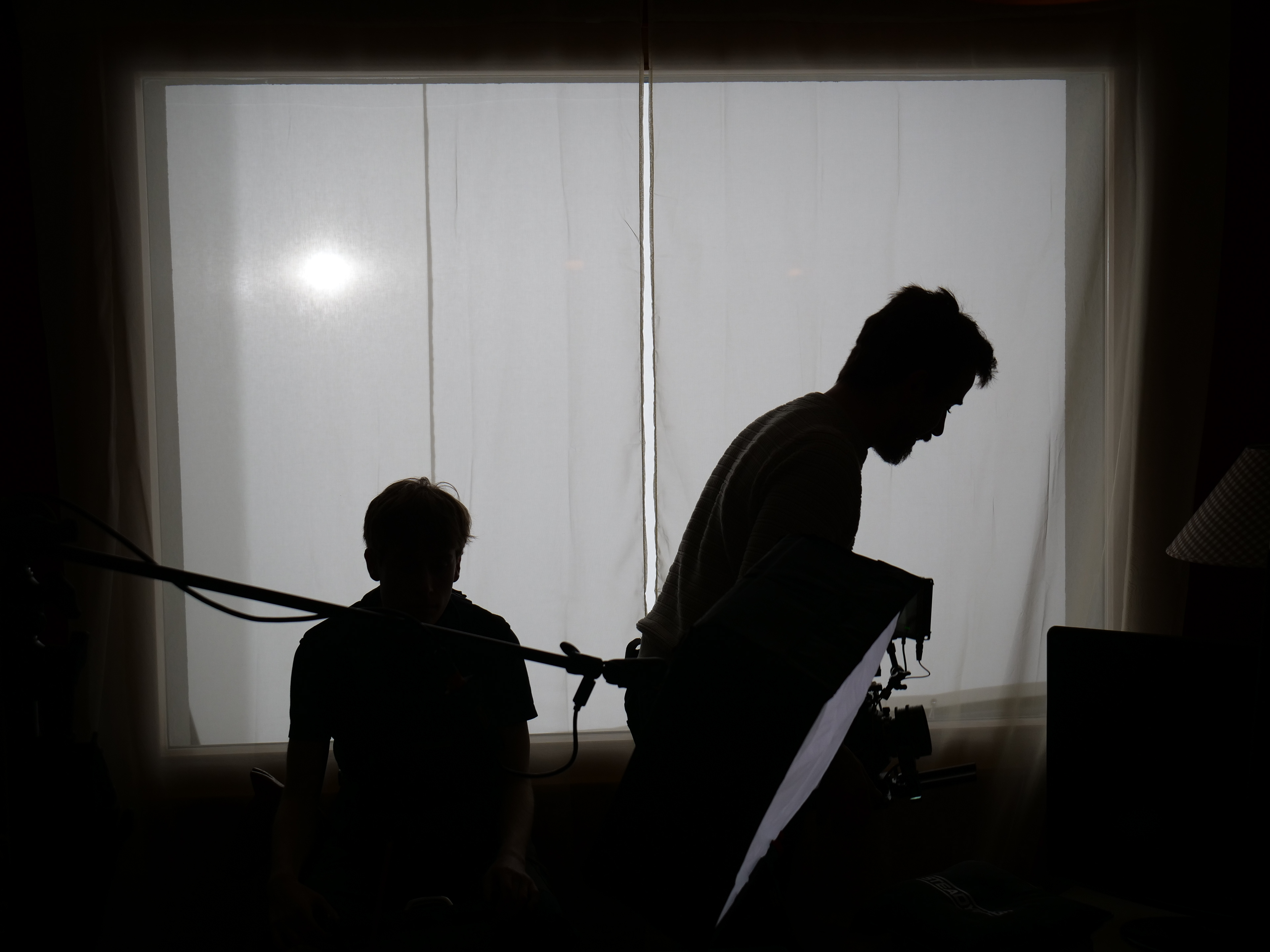 'Holding On' (2022) @Lea-Annina Deutsch