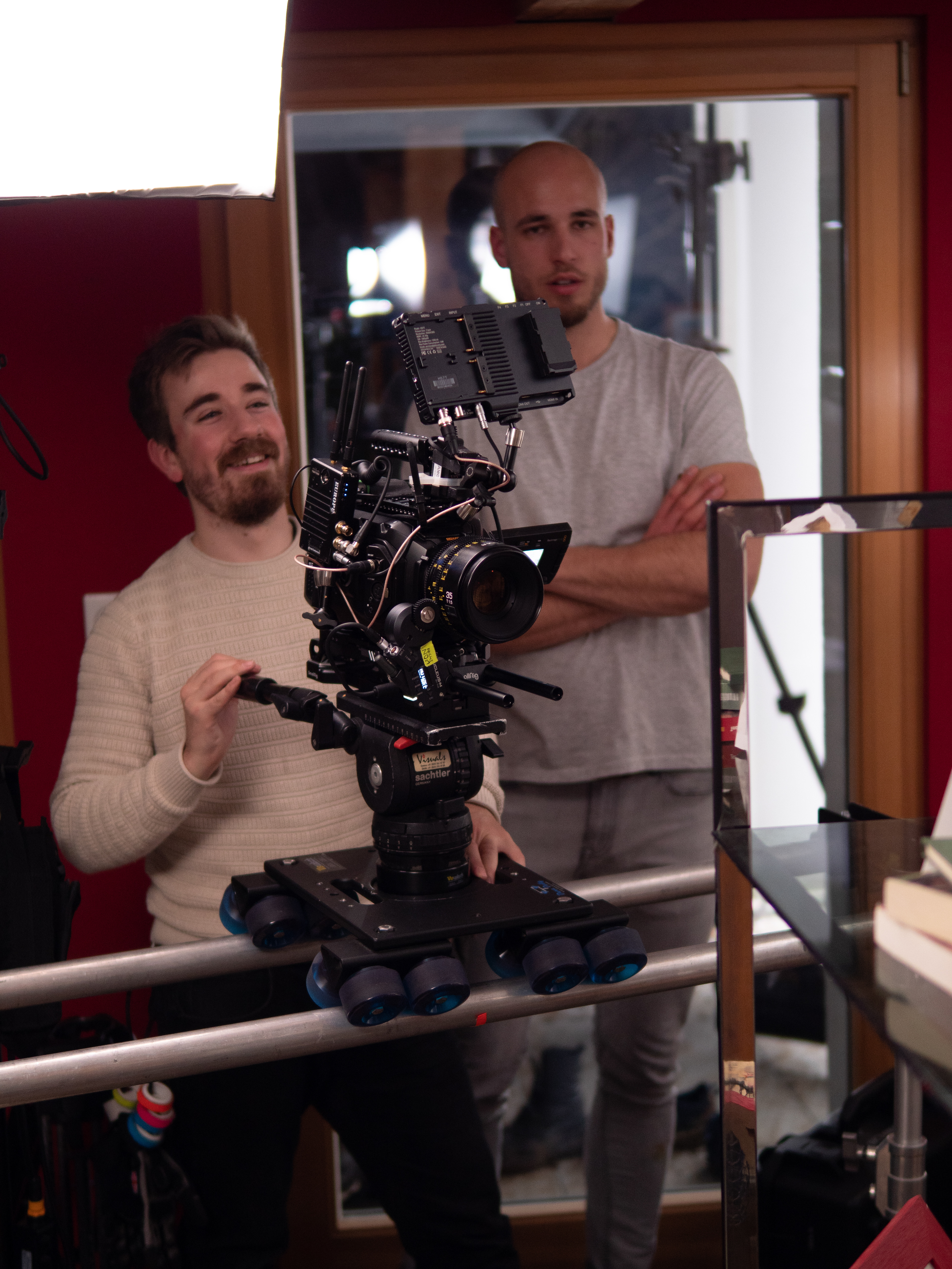 'Holding On' (2022) @Lea-Annina Deutsch