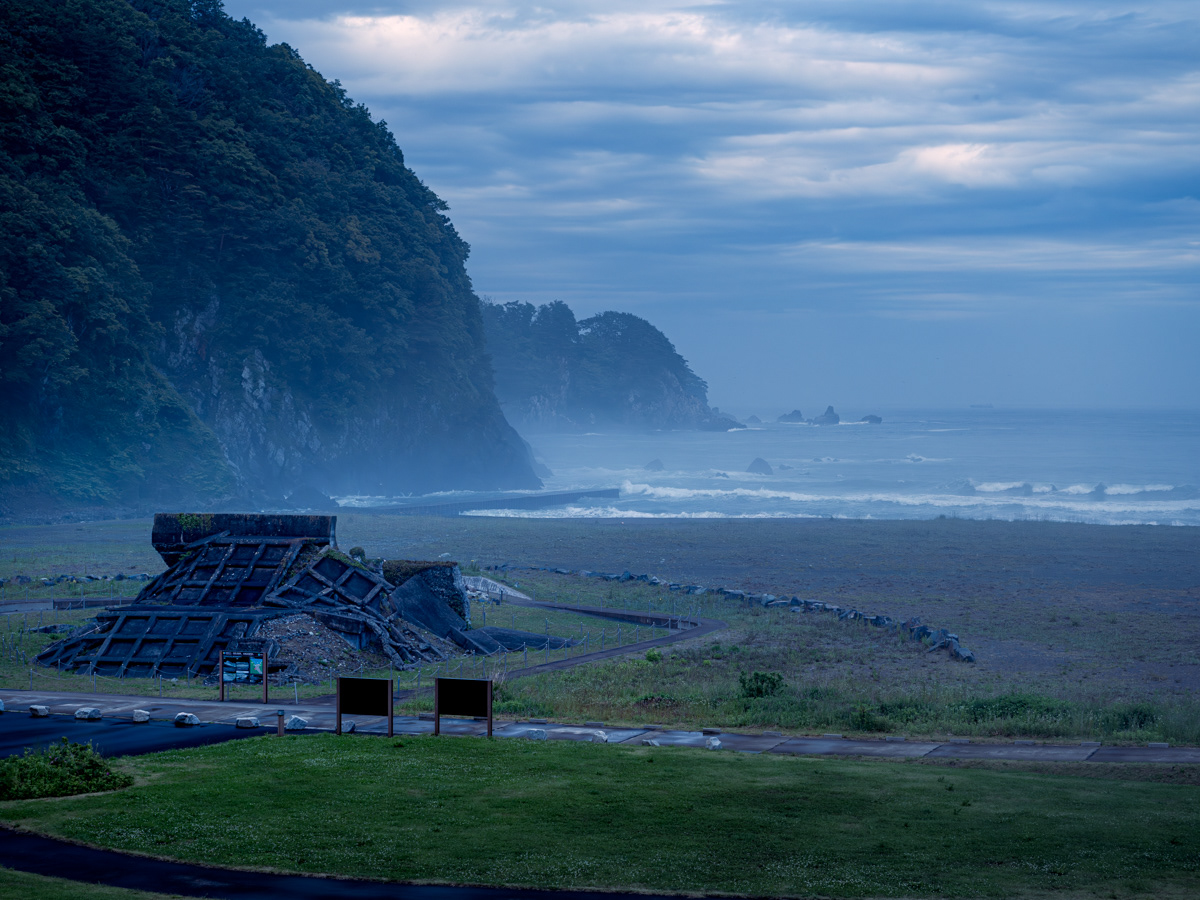 震災遺構 明戸海岸防潮堤、岩手県 | Earthquake remains: Aketo coast seawall,Iwate-ken
