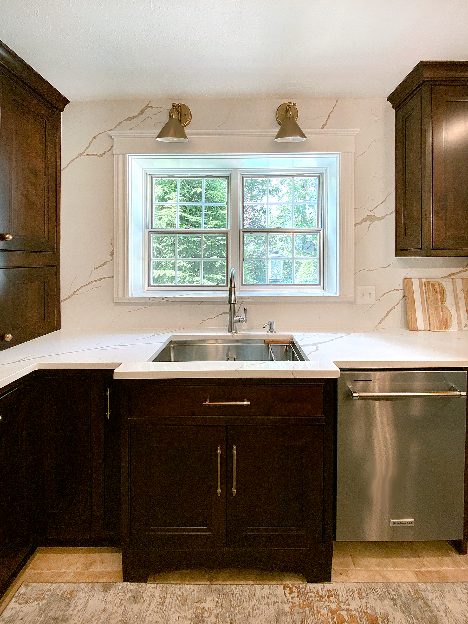 Quartz Backsplash Wall