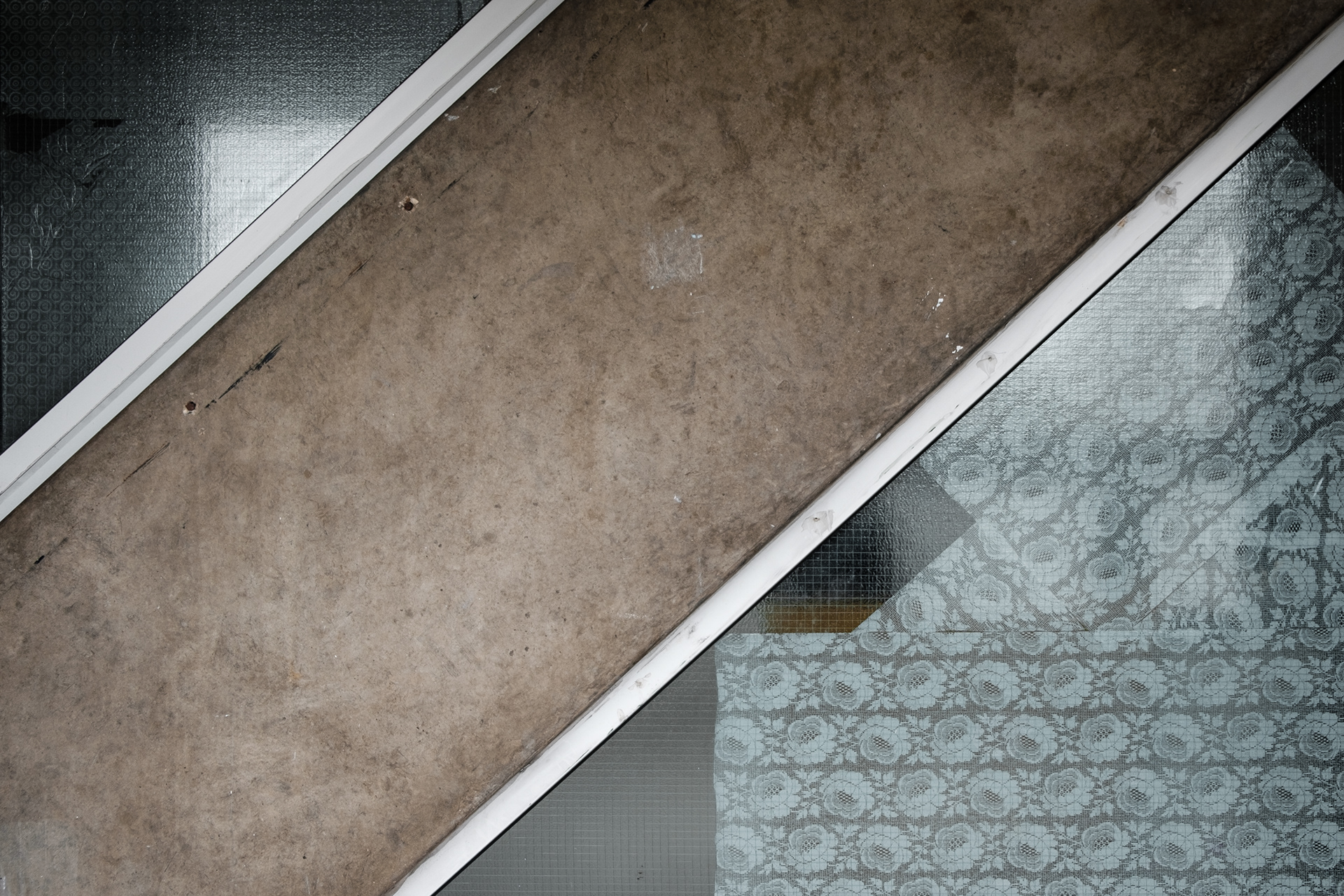 Robin Hood Gardens, Poplar: Stair between Apartments expressed in elevation. Typology 05 ©Kimberley Harris 2023