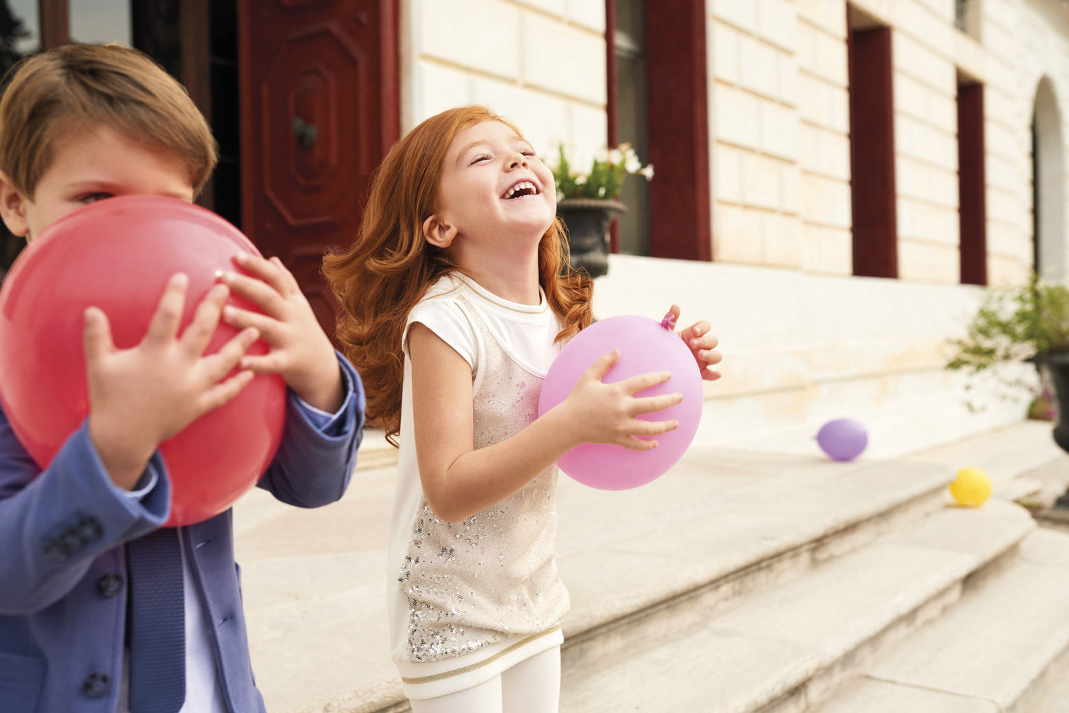 Client: BRUMS Agency: BBS ADV | Captured the joy of childhood with a playful day at a historic Italian villa, where Brums’ kids’ collection shone through carefree moments and timeless elegance.