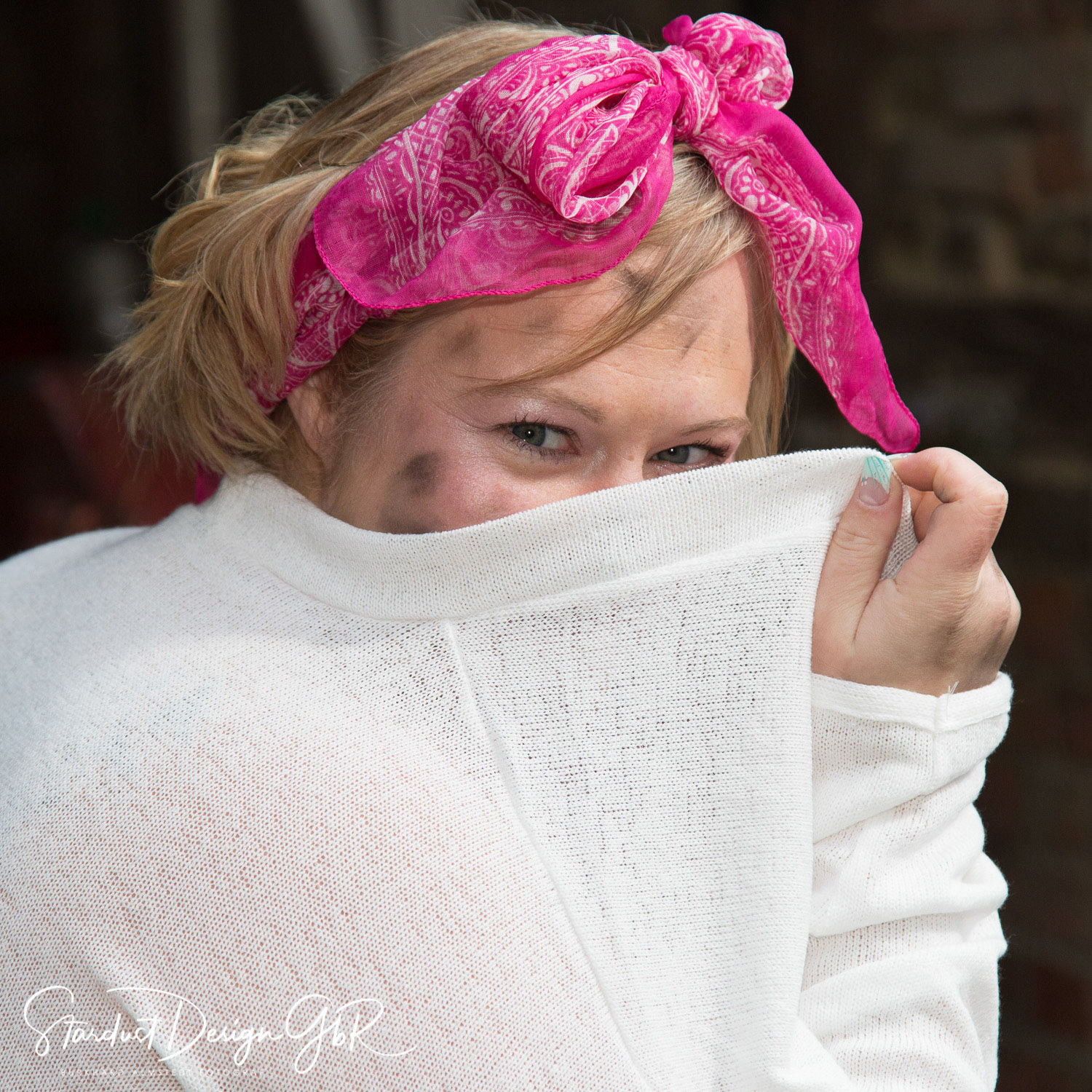 Bäuerin Julia - Trash the Dress Shooting auf dem Bauernhof