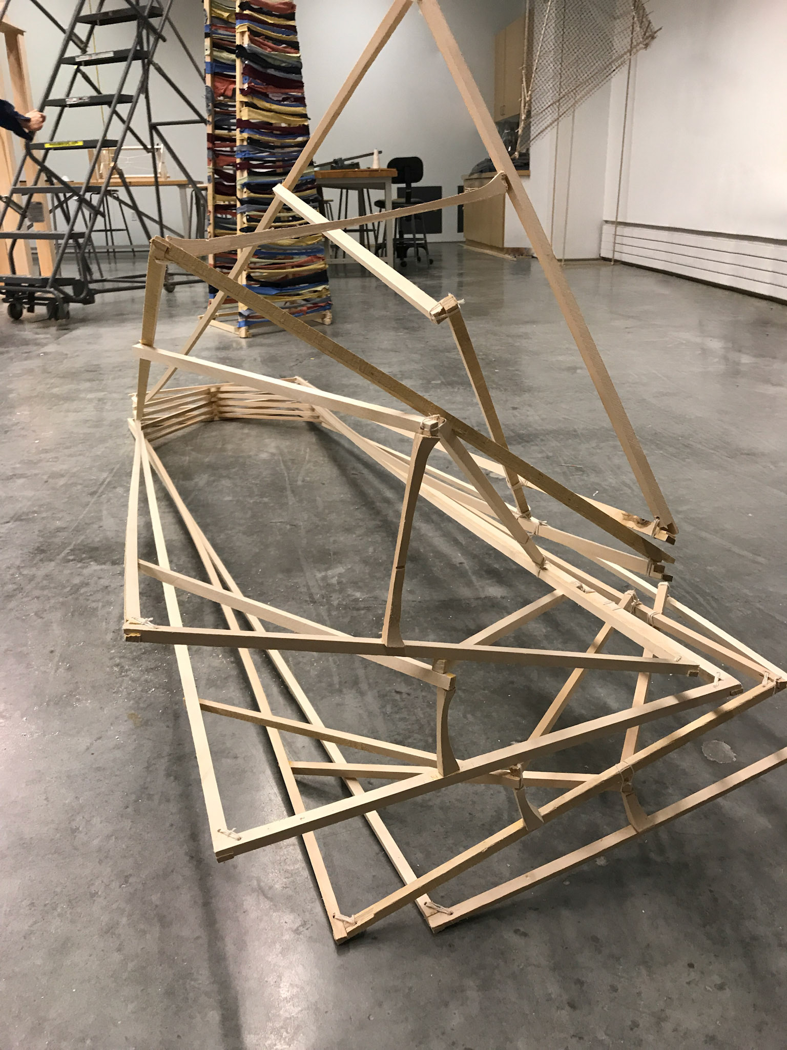 Crest, 7x2x3 feet, Recycled Wood, Cotton String, Instillation Shot, 2017 