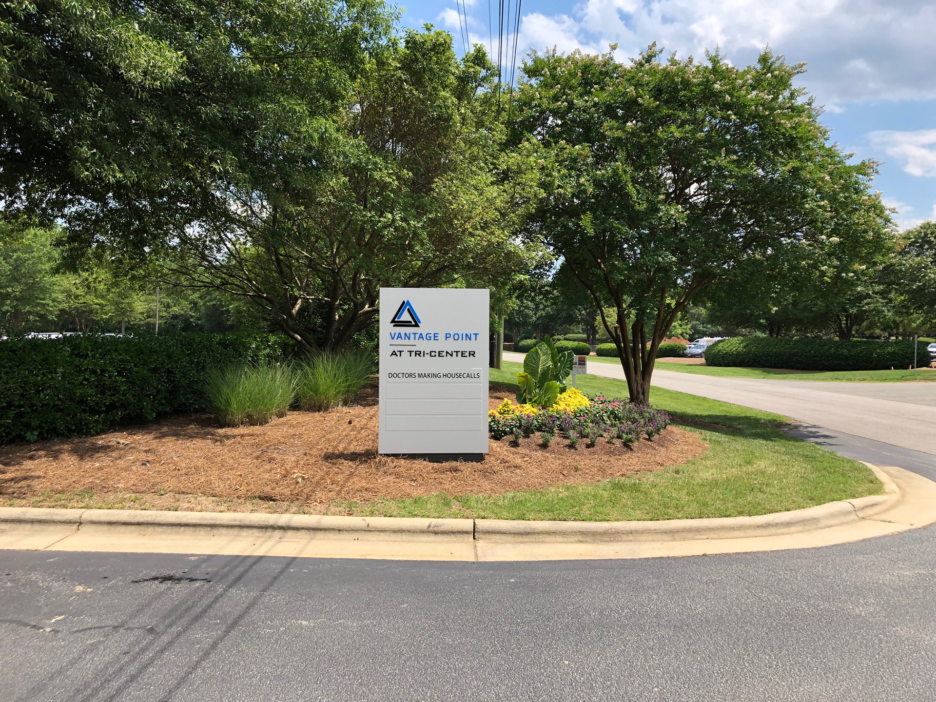 Industrial complex tenant ID pylon (non-illuminated) • Vantage Point at Tri-Center • Durham, NC