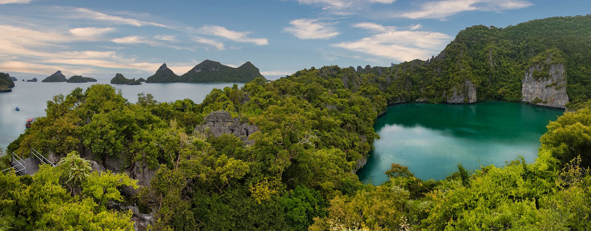 Verborgene Lagunen im Angthong Paradies