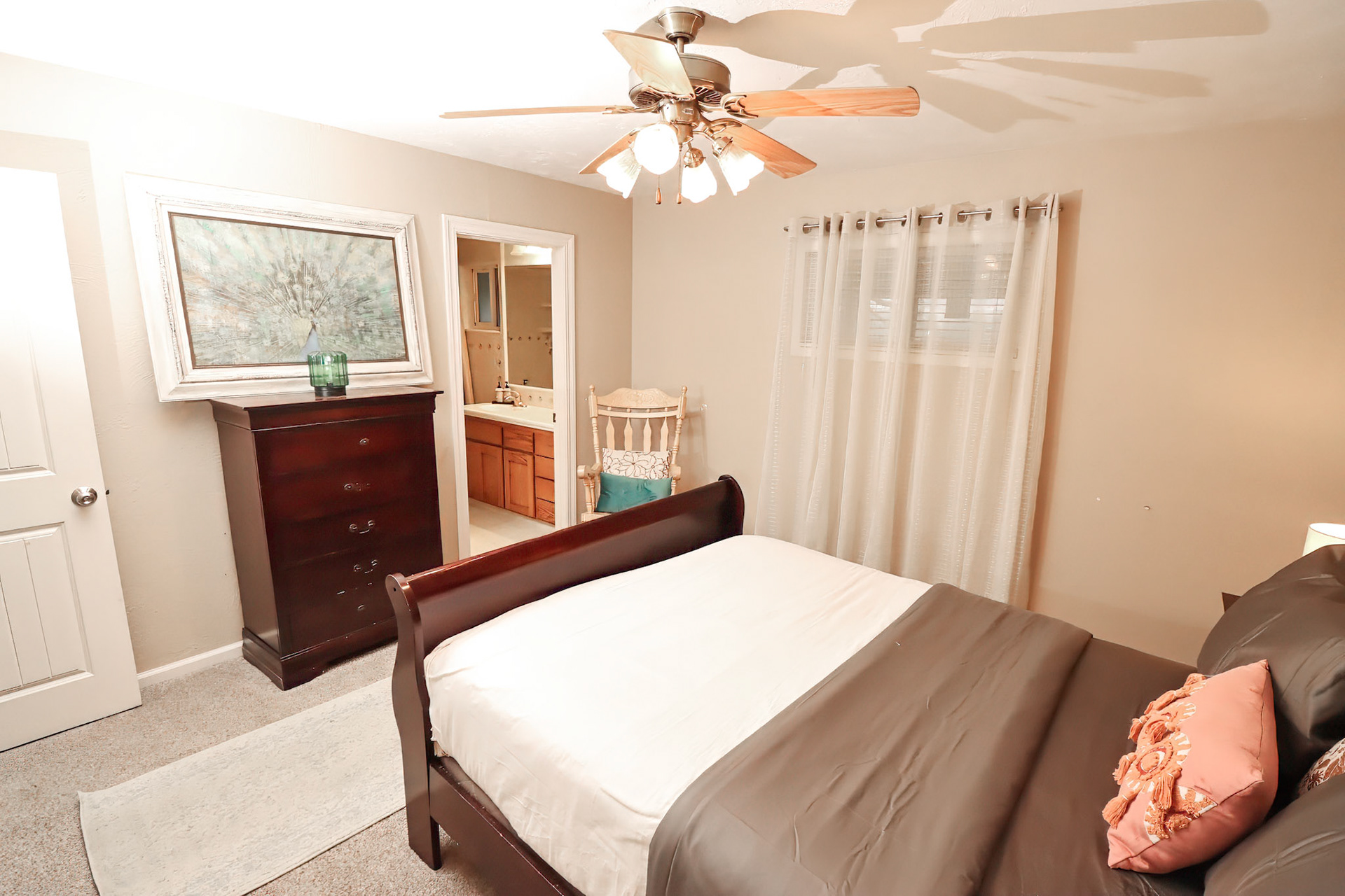 Queen Suite