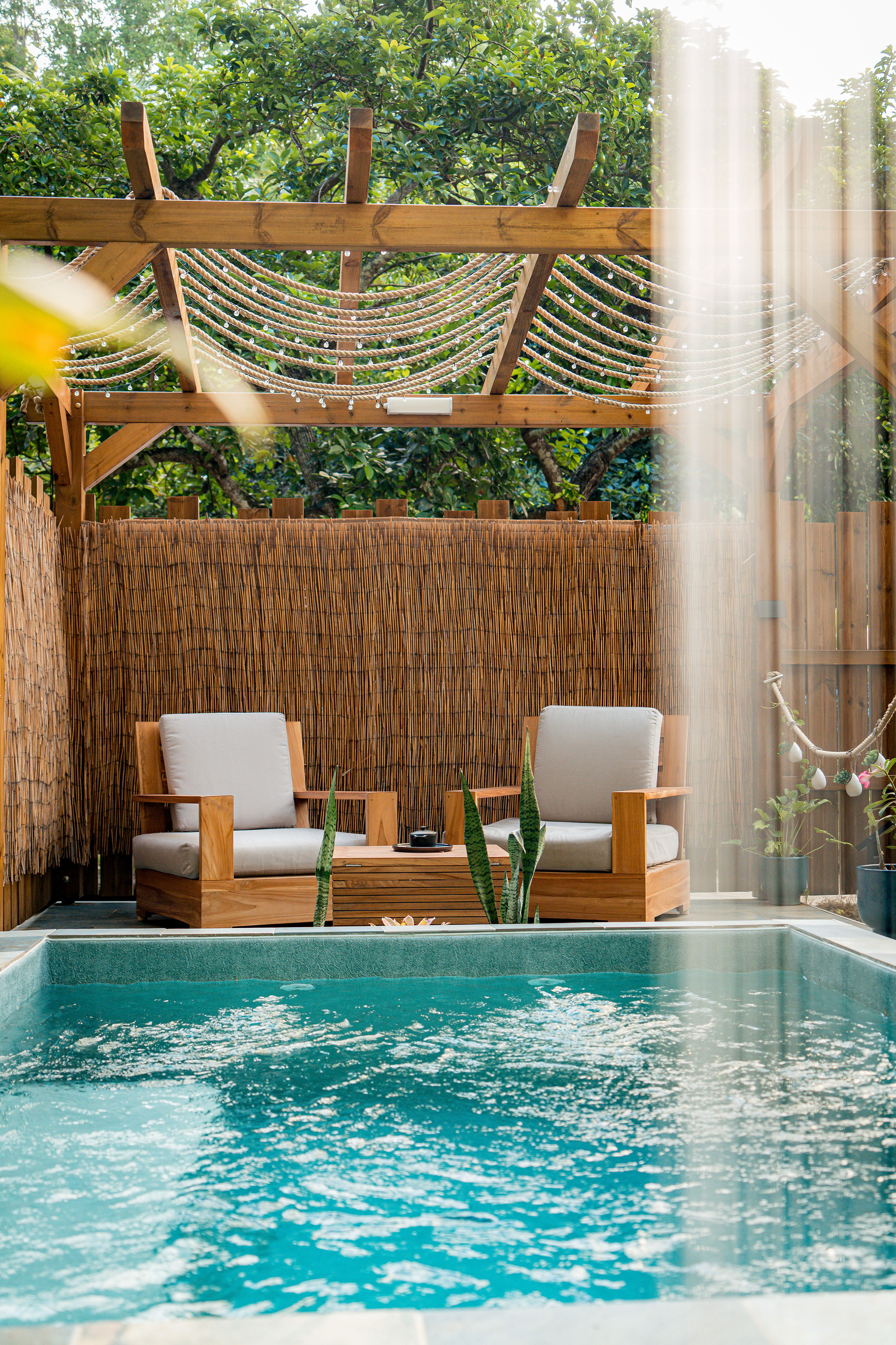 Kalinao — piscine et salon de détente