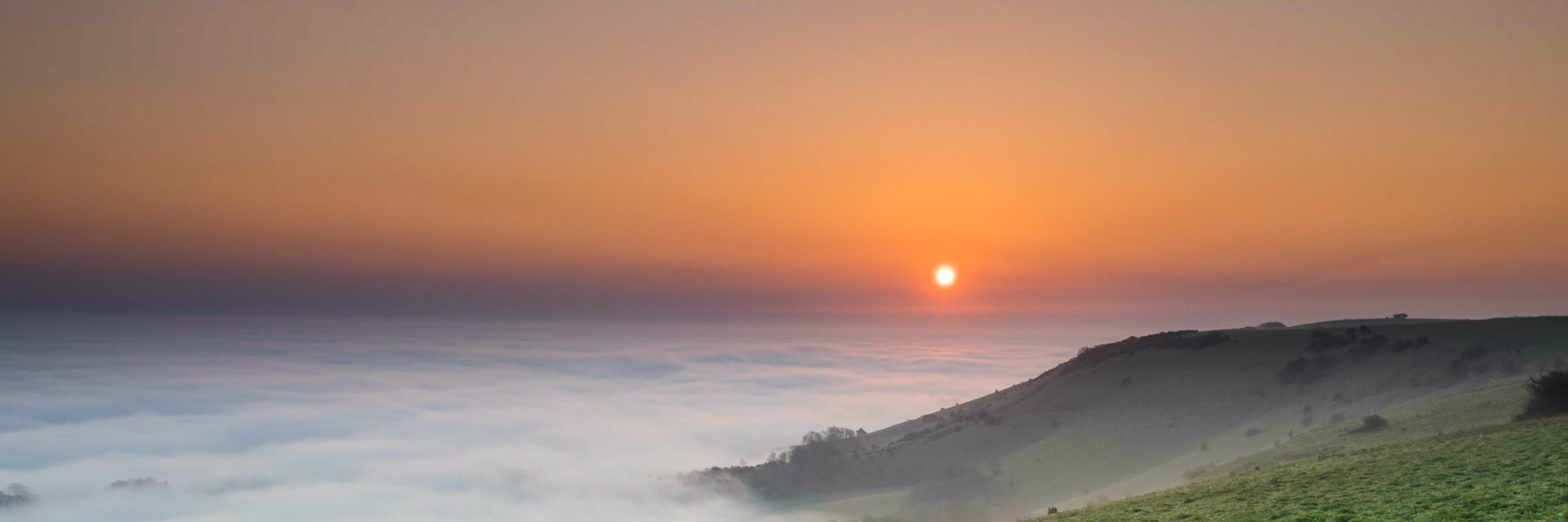 SUSSEX INVERSION | Ditchling Beacon, Southdowns National Park, East Sussex, England, UK