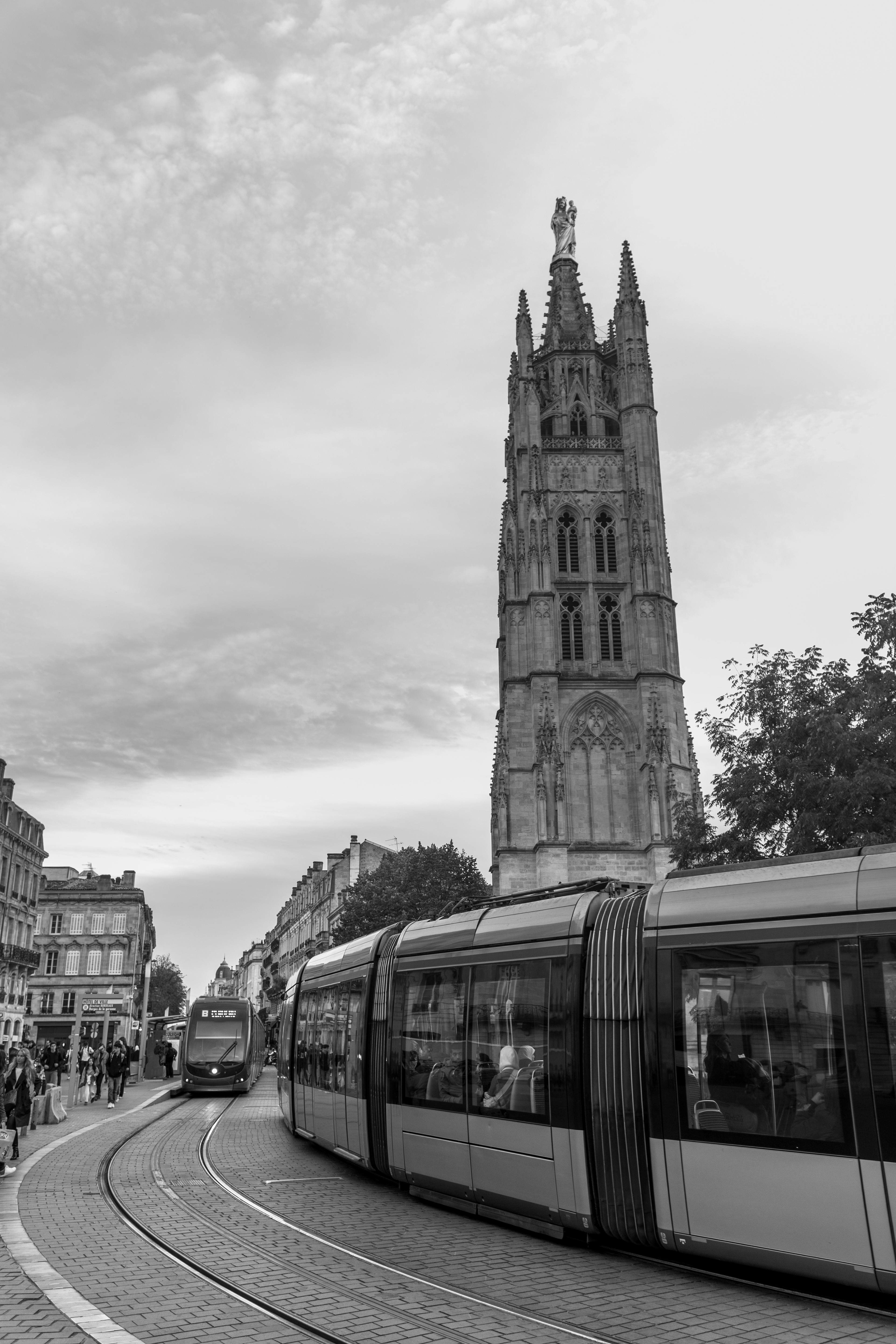 Tram et tour Pey Berland