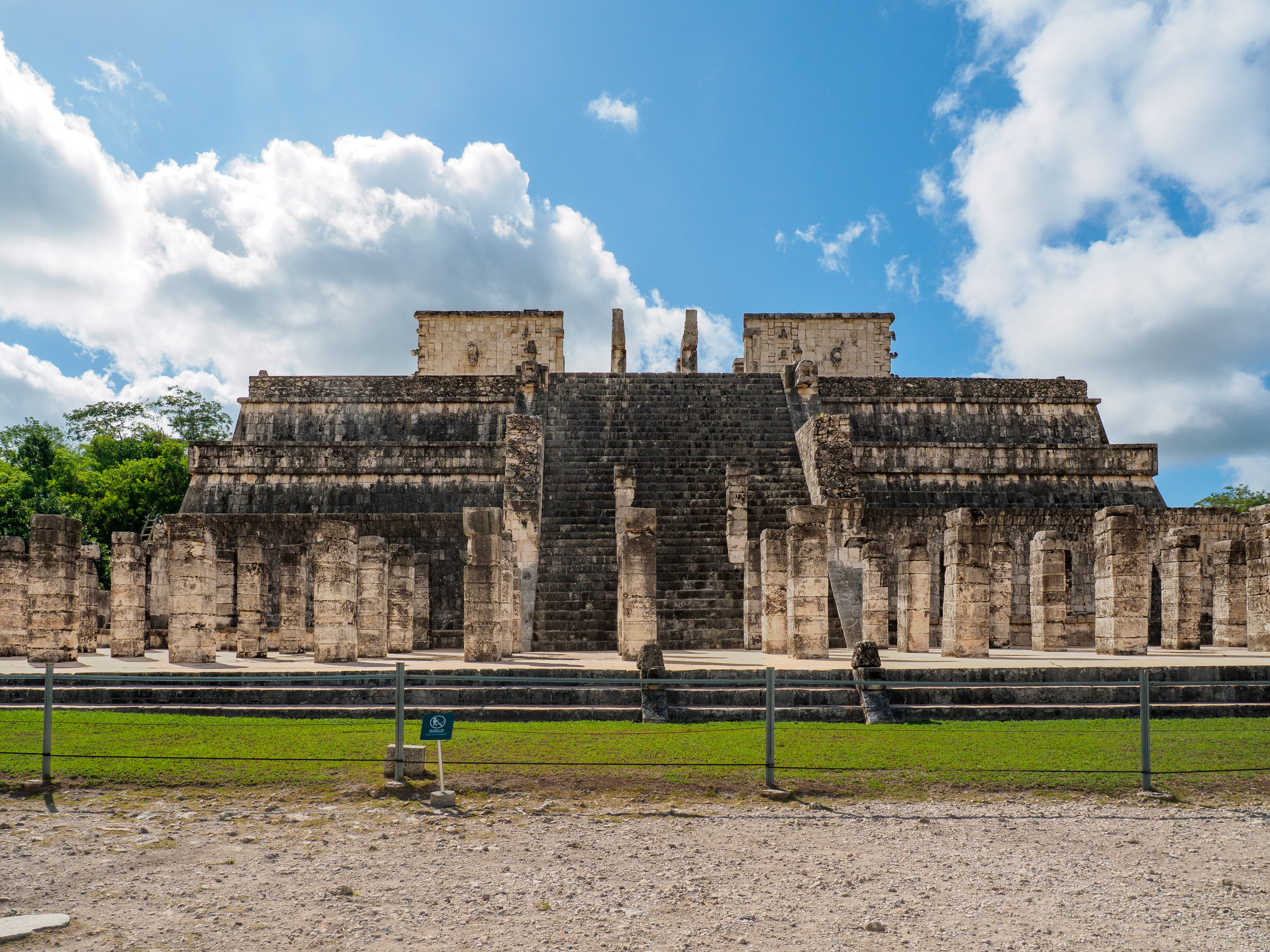 temple des guerriers et groupe des 1000 colonnes