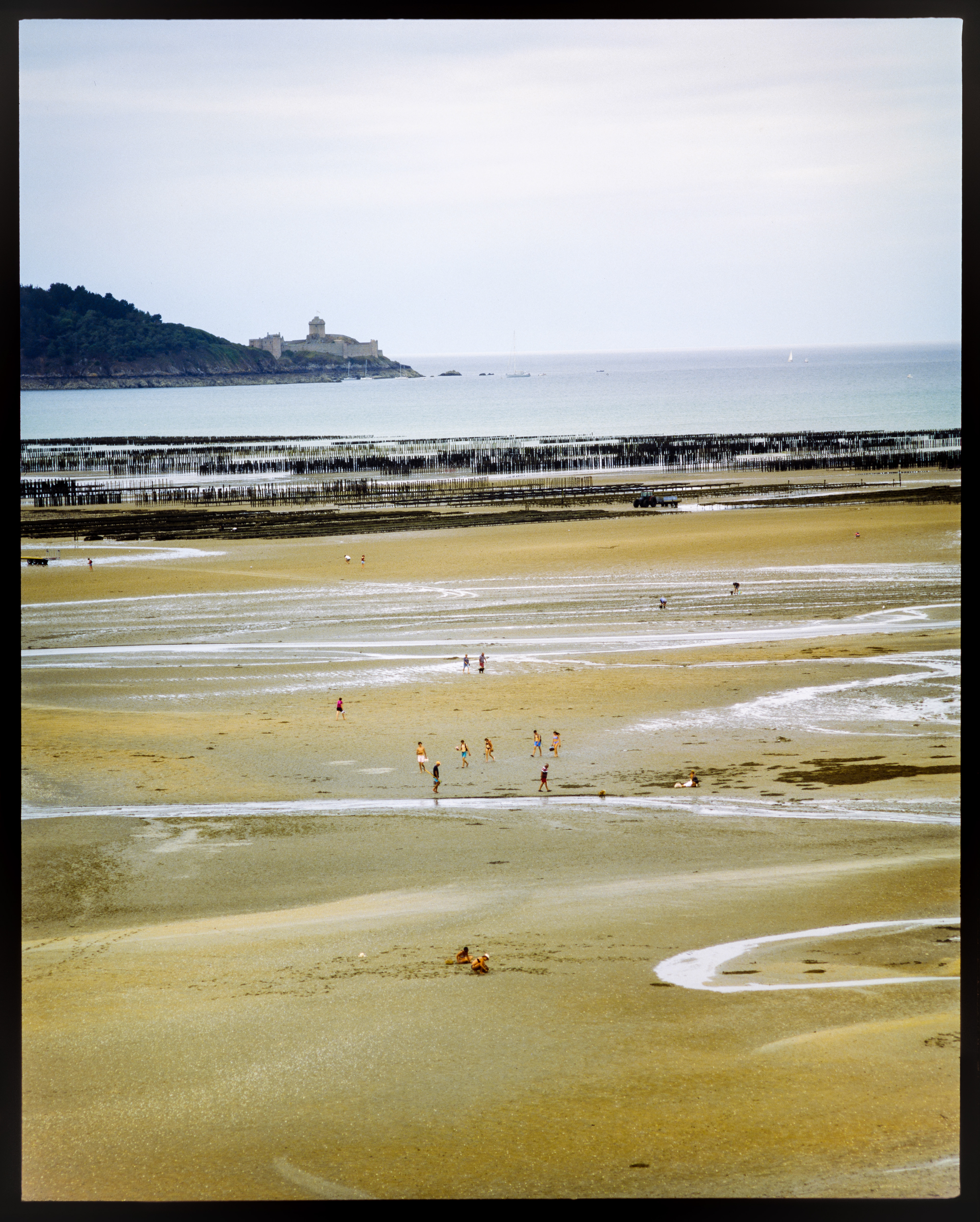 Baie de la Fresnaye. Pentax 67. Kodak Portra 800
