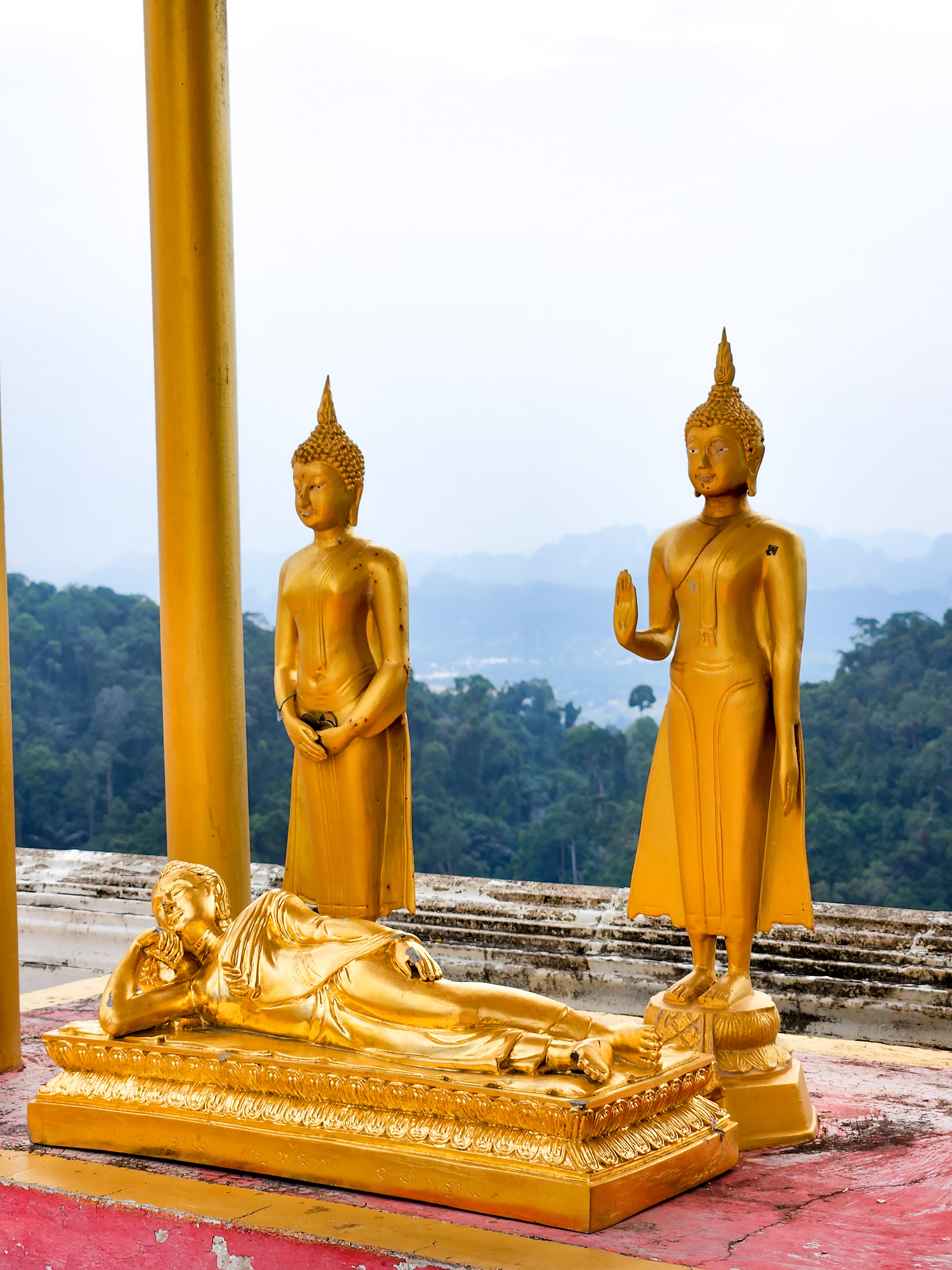 Le temple est richement décoré