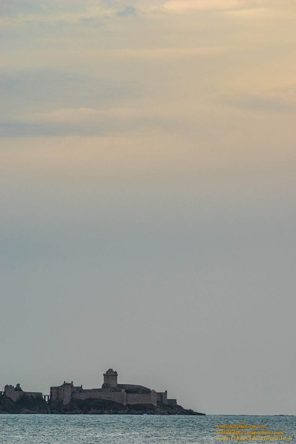 Fort Lalattre depuis la plage de la Fresnaye, décembre 2019