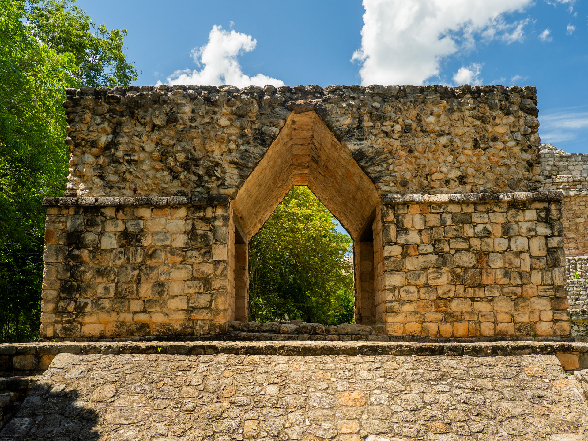 Arche, 4 sacbeh partaient des 4 points cardinaux