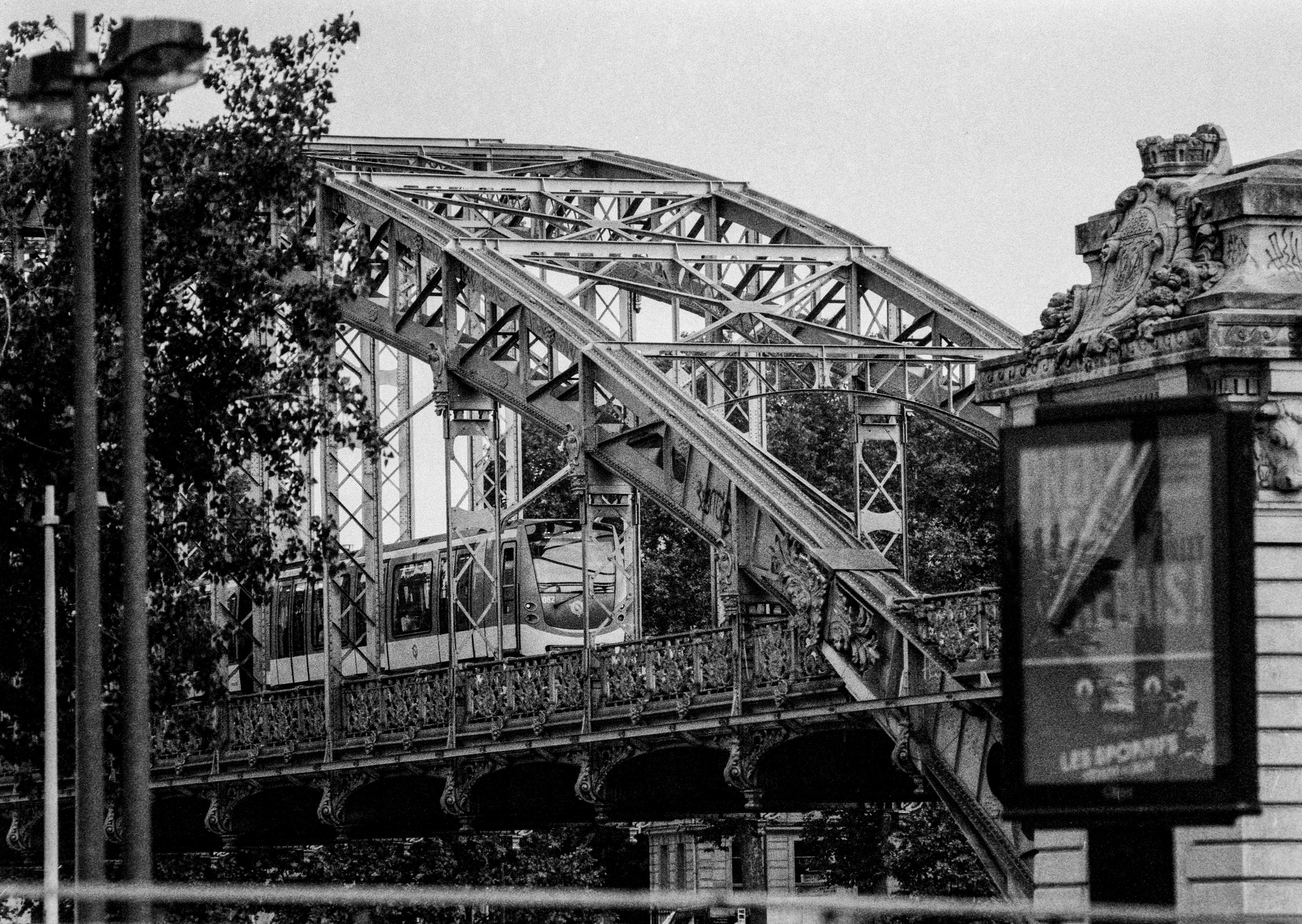 Ligne 5. Pentatx 645N - Ilford 3200