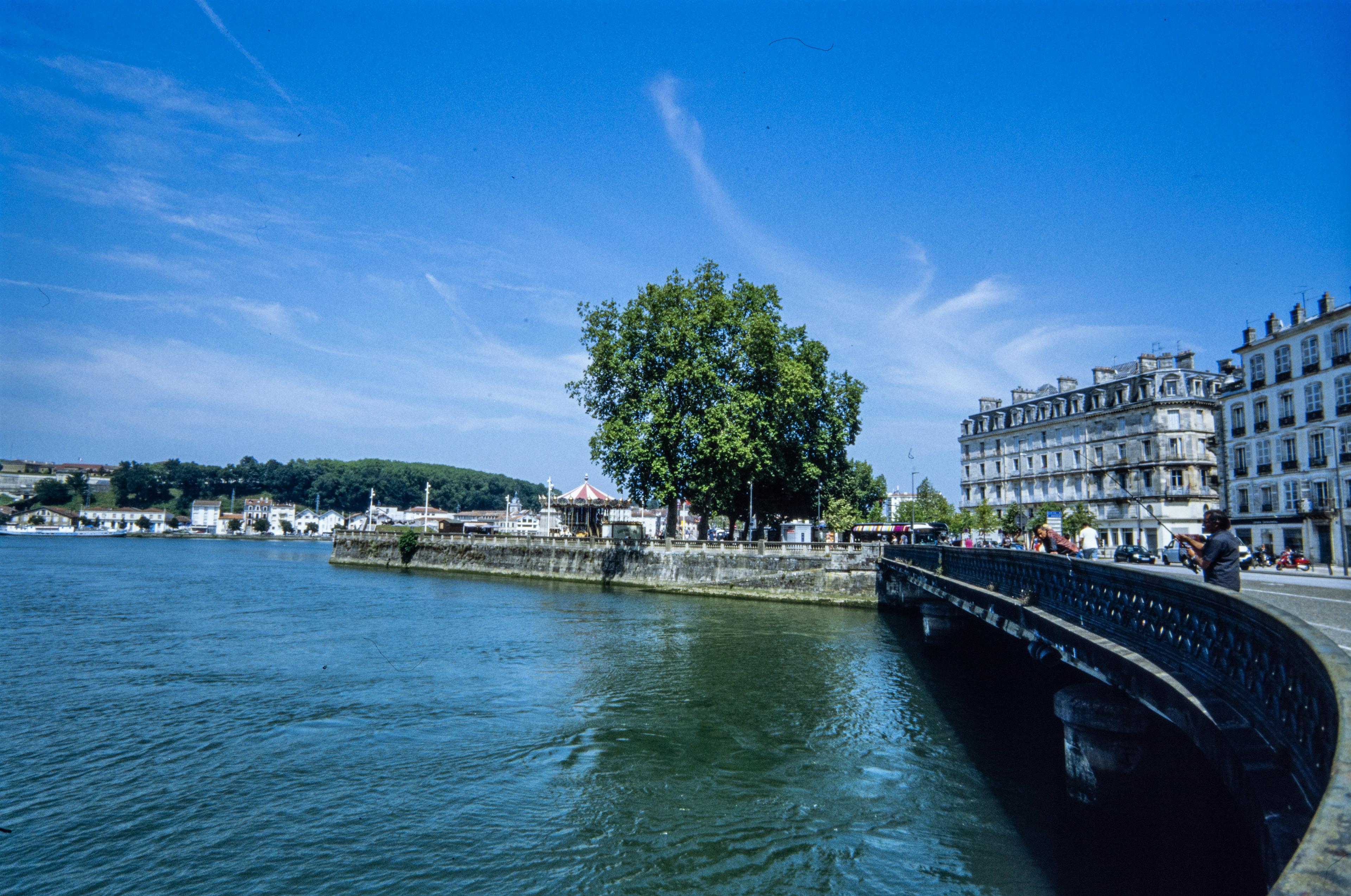confluent de la NIve et l'Adour