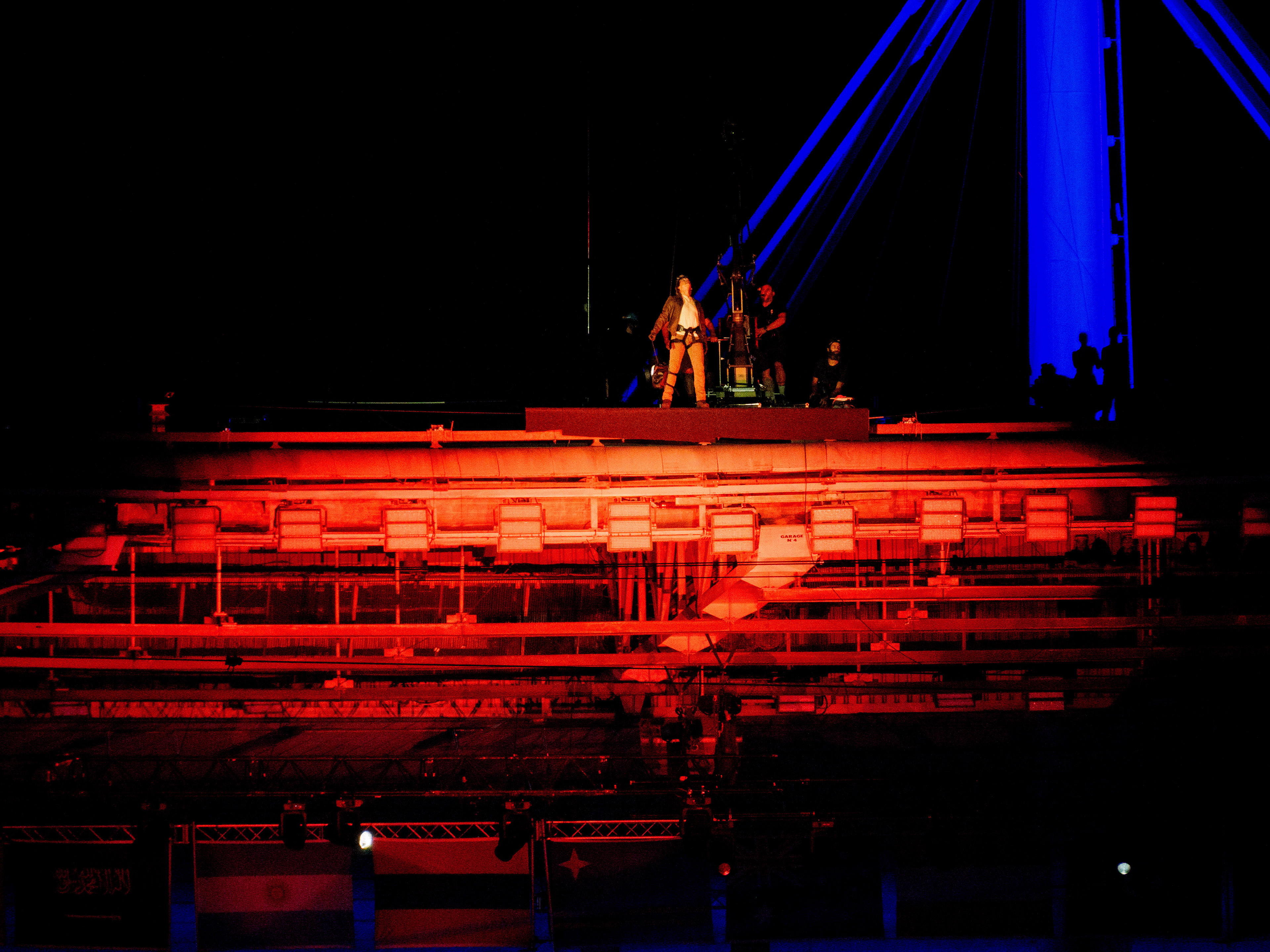 Tom Cruise d'apprête à sauter dans le Stade de France