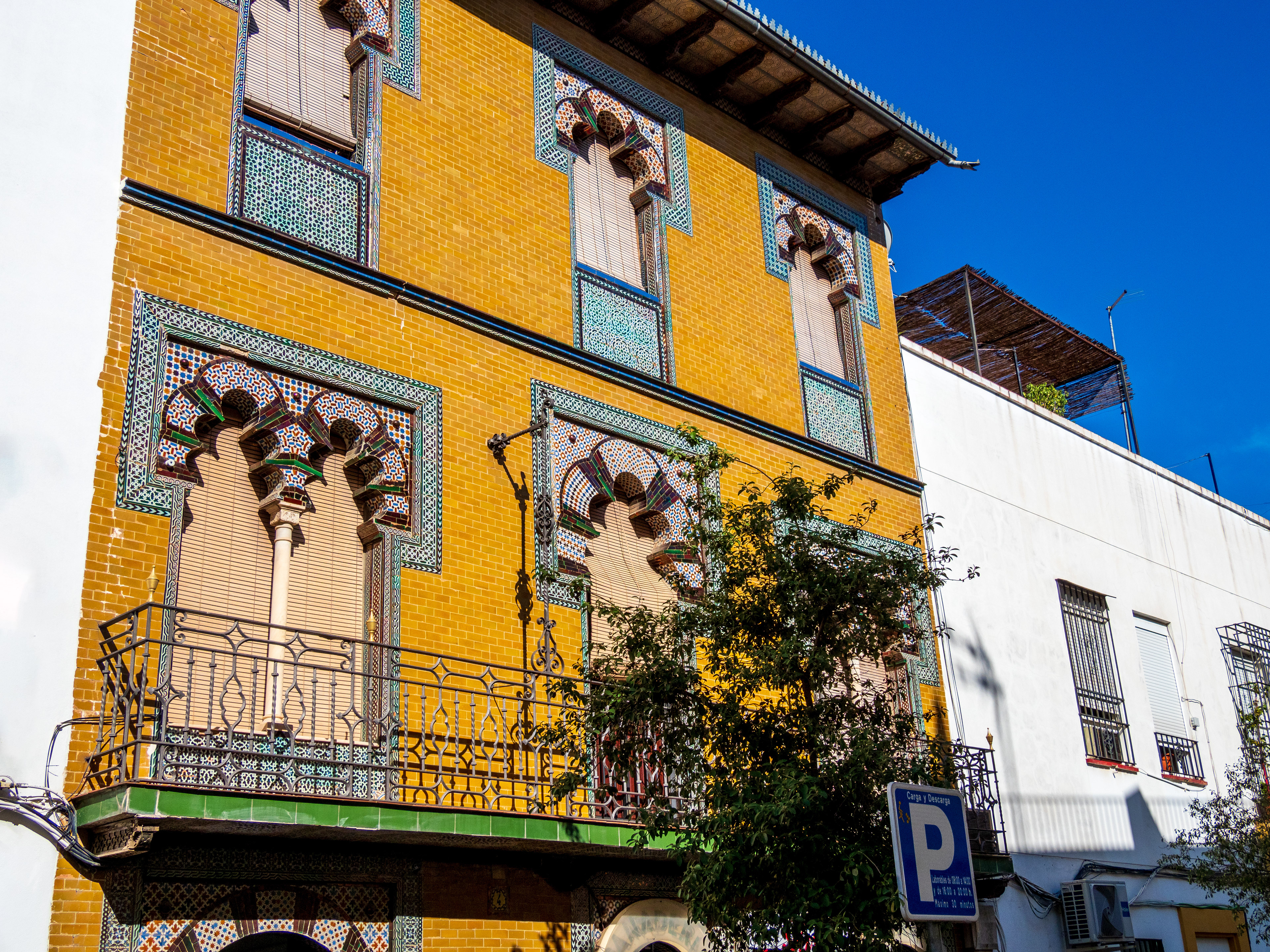façade de mosaïques