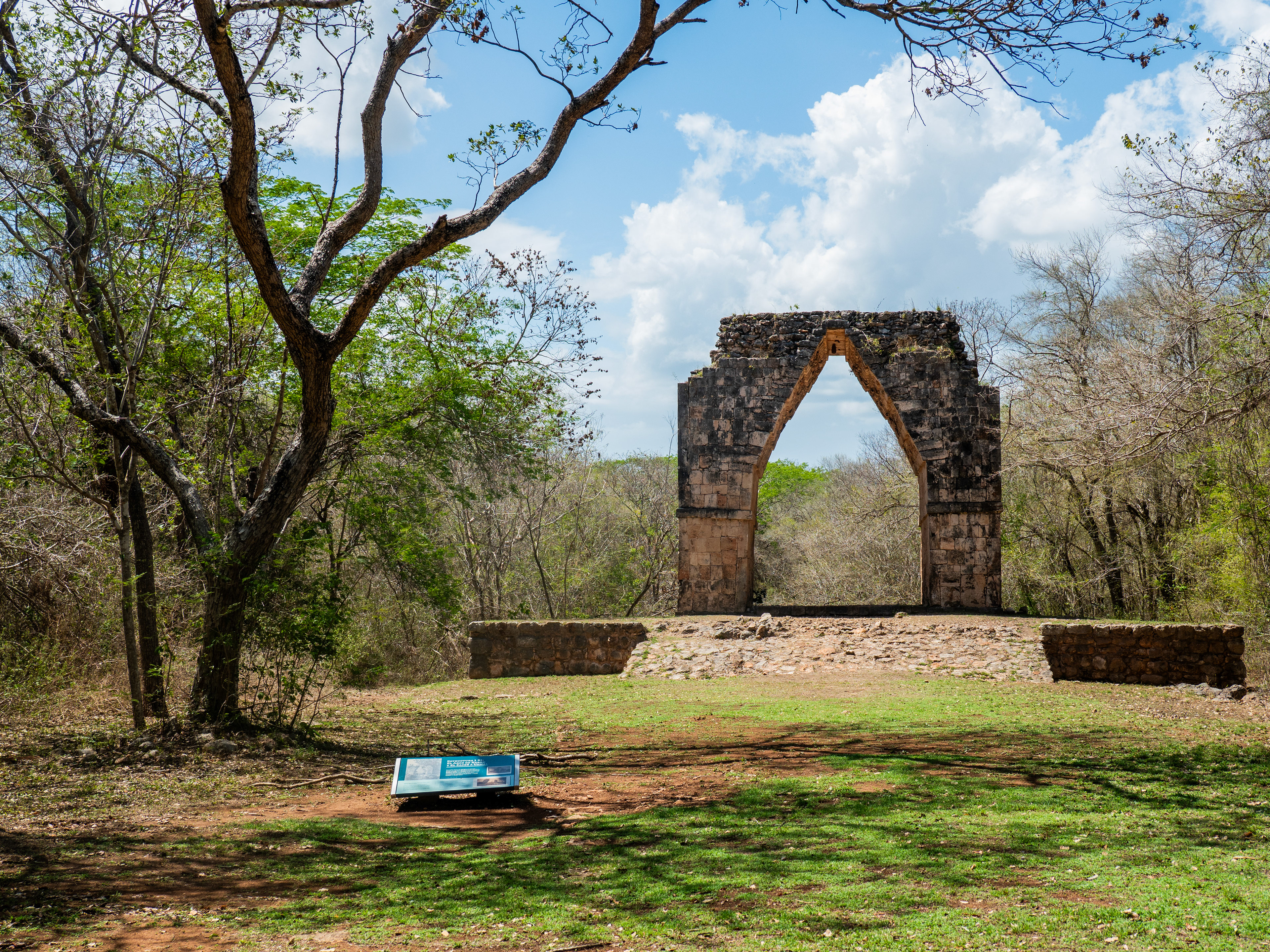 arche vers le sacbeh