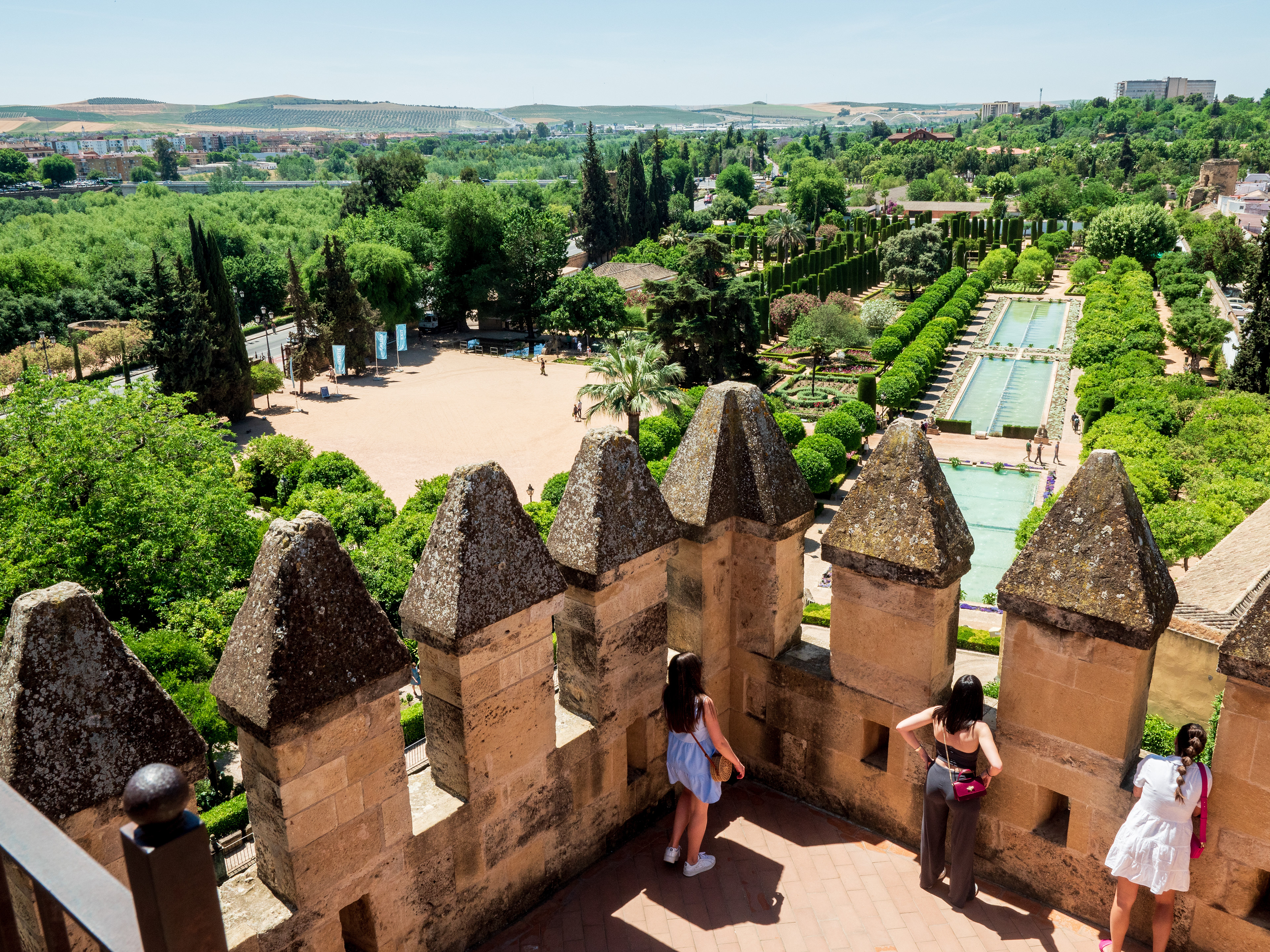 vue sur les jardins depuis la tour des lions