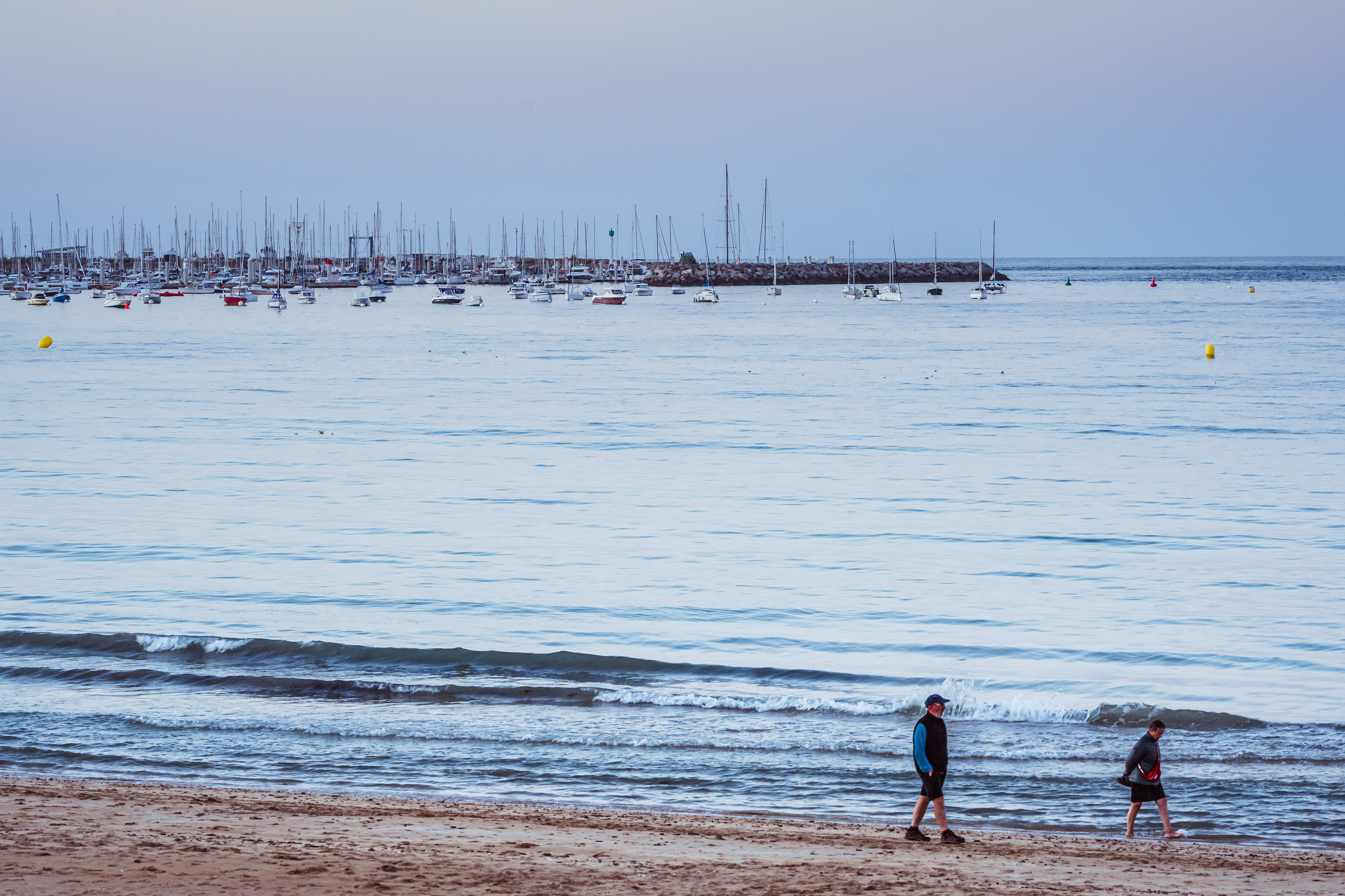 Le port vu de la grande plage