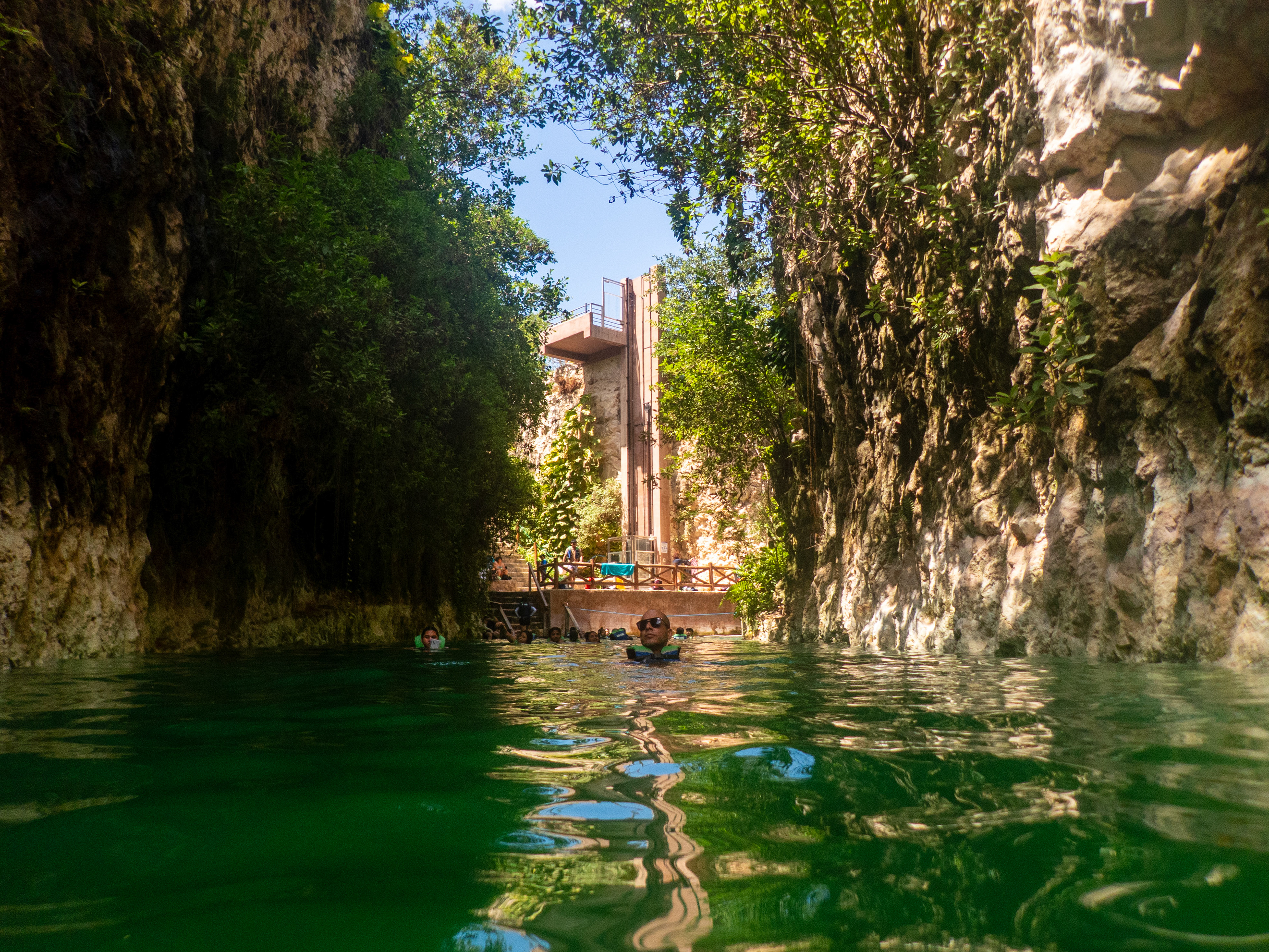 Cénote Pool Cocom, le plus grand et le plus ouvert