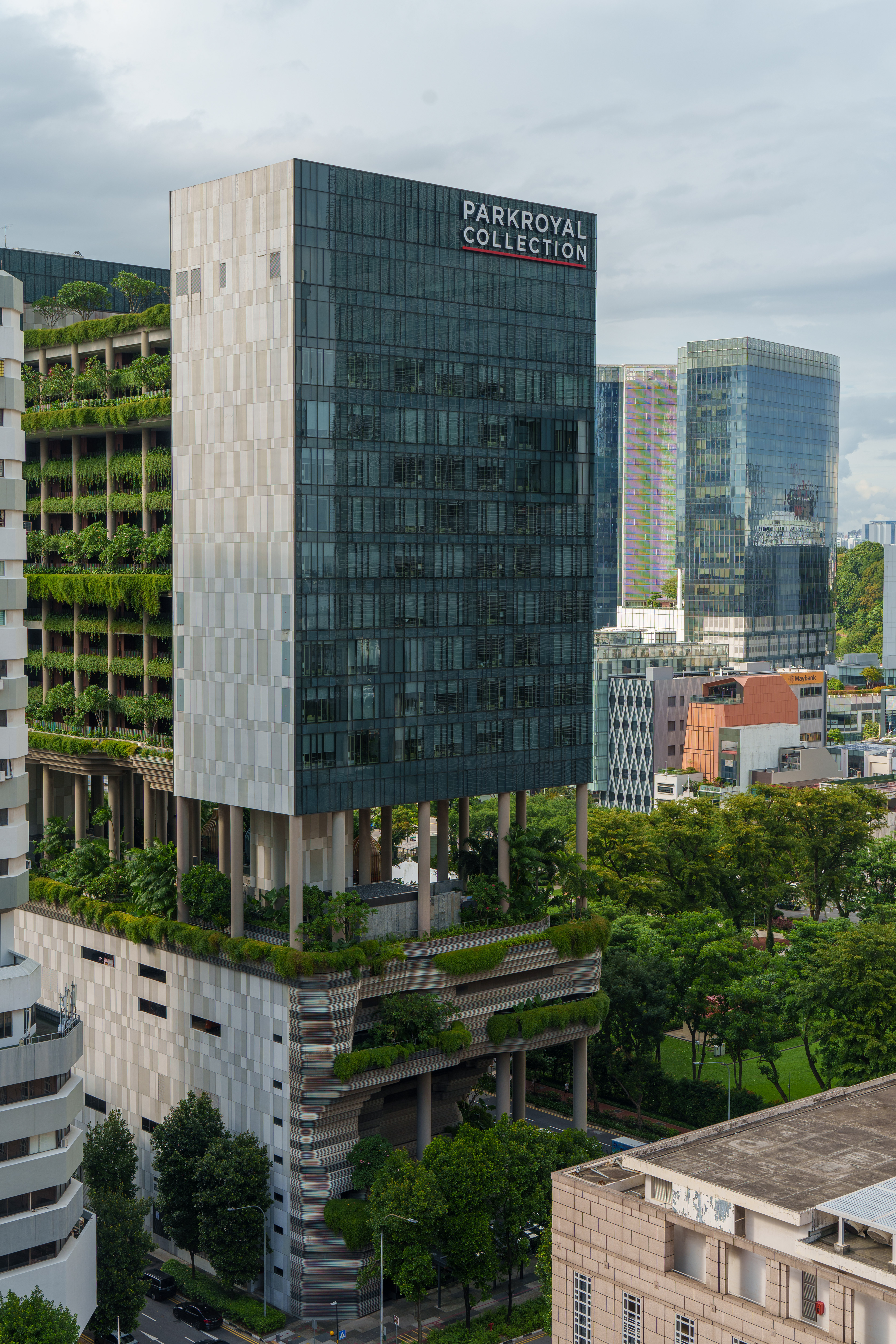 Un hôtel de luxe à dompte la narture, Singapour est "vert" à sa façon
