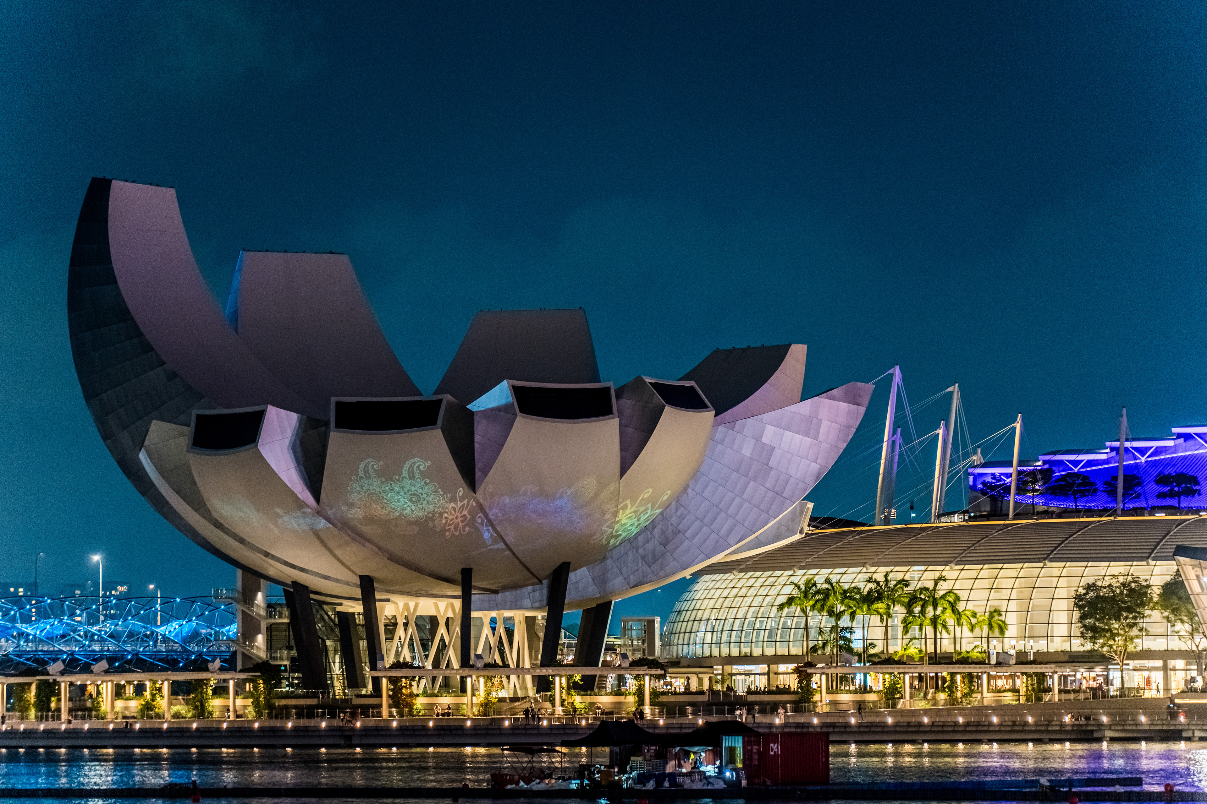 le ArtScience Museum est intégré à certains spectacles
