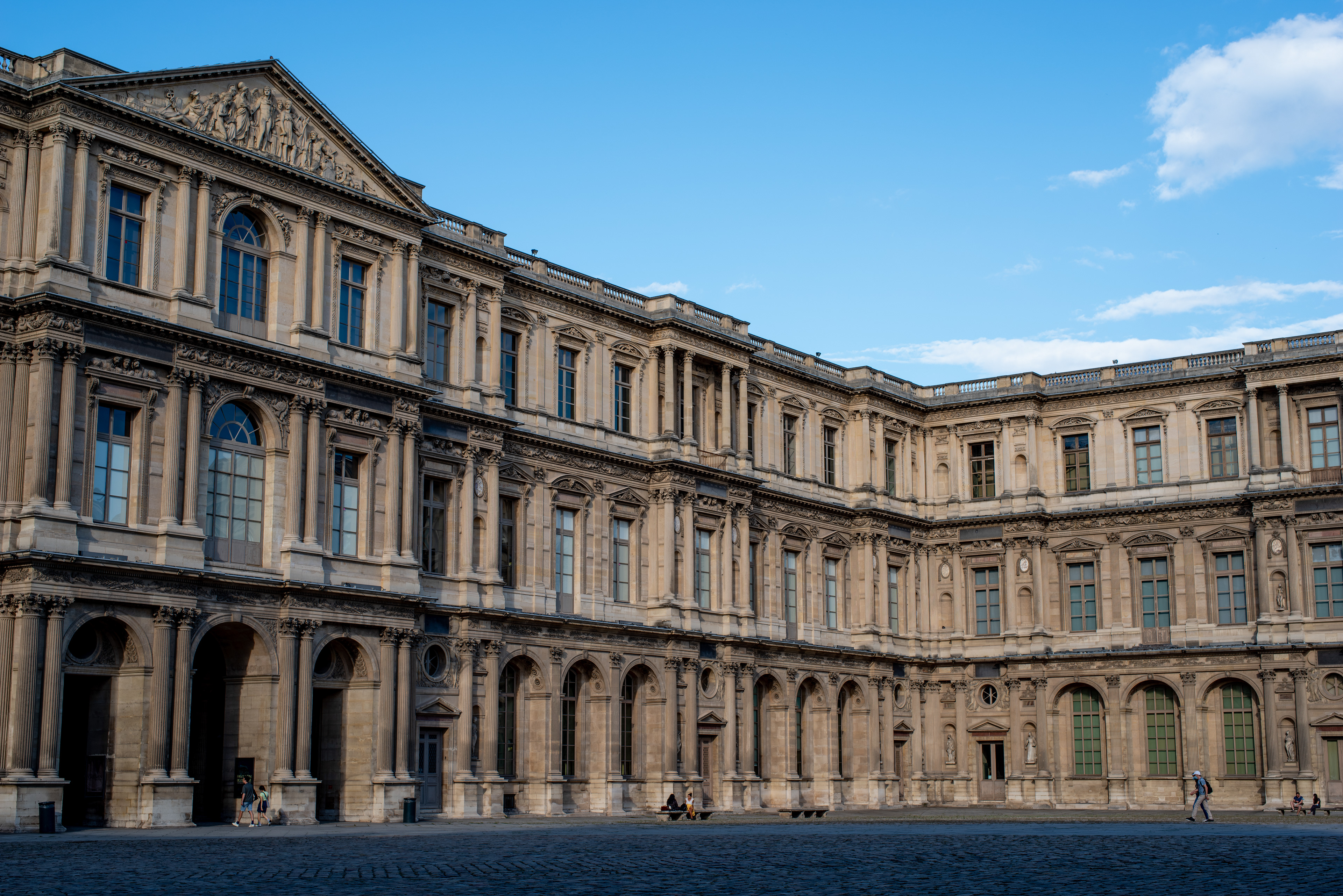 Cour du Louvre