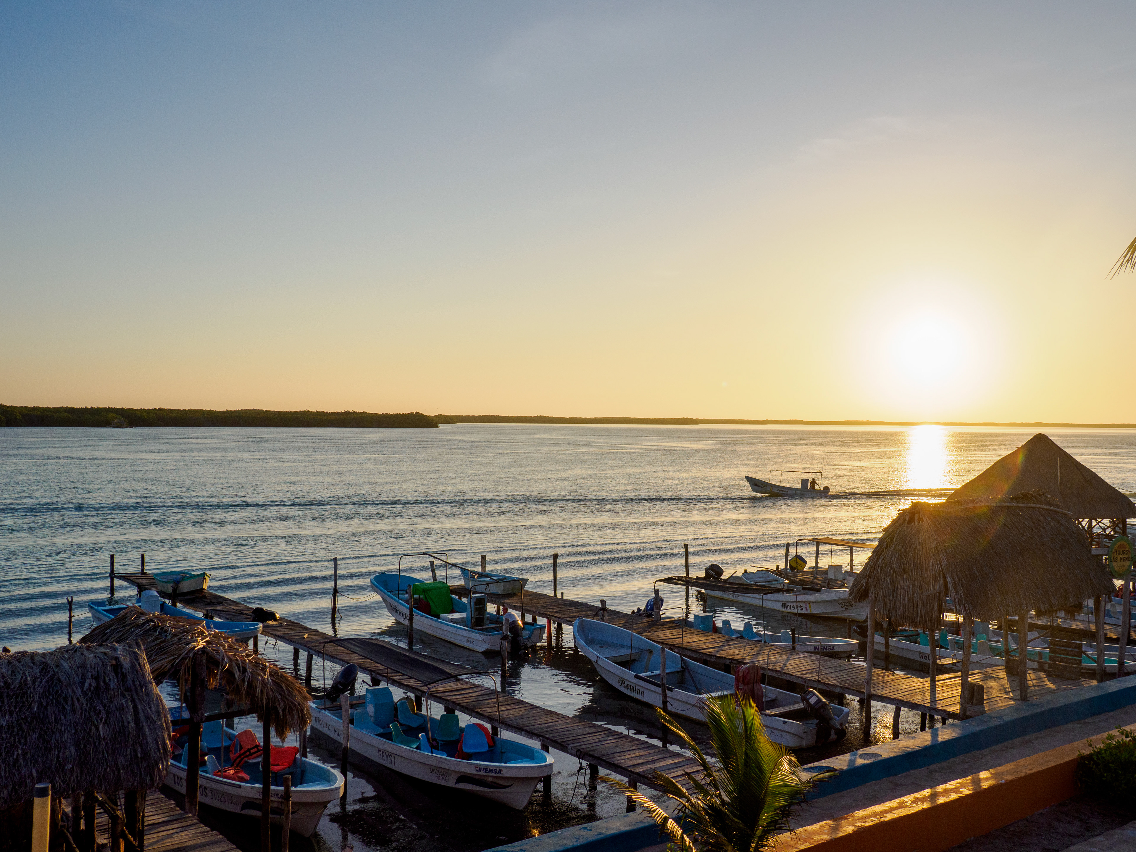 lever du soleil le jour de l'excursion sur le lagon
