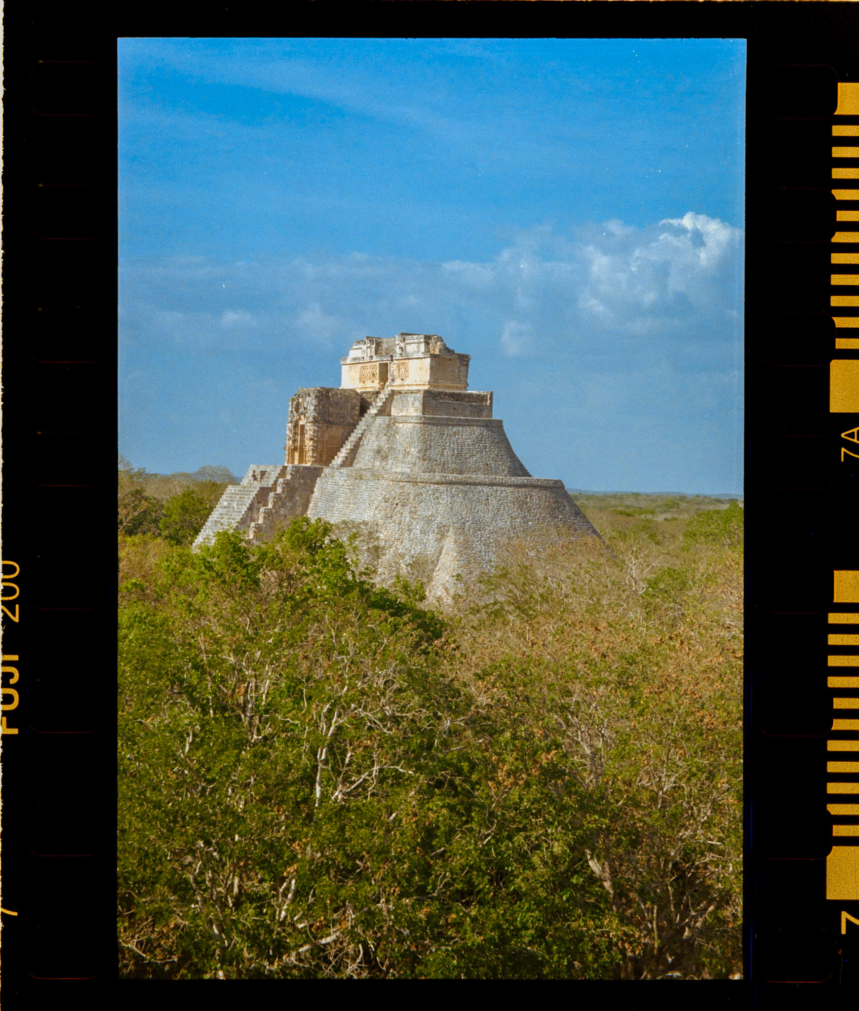 Temple du devin. Fuji 200