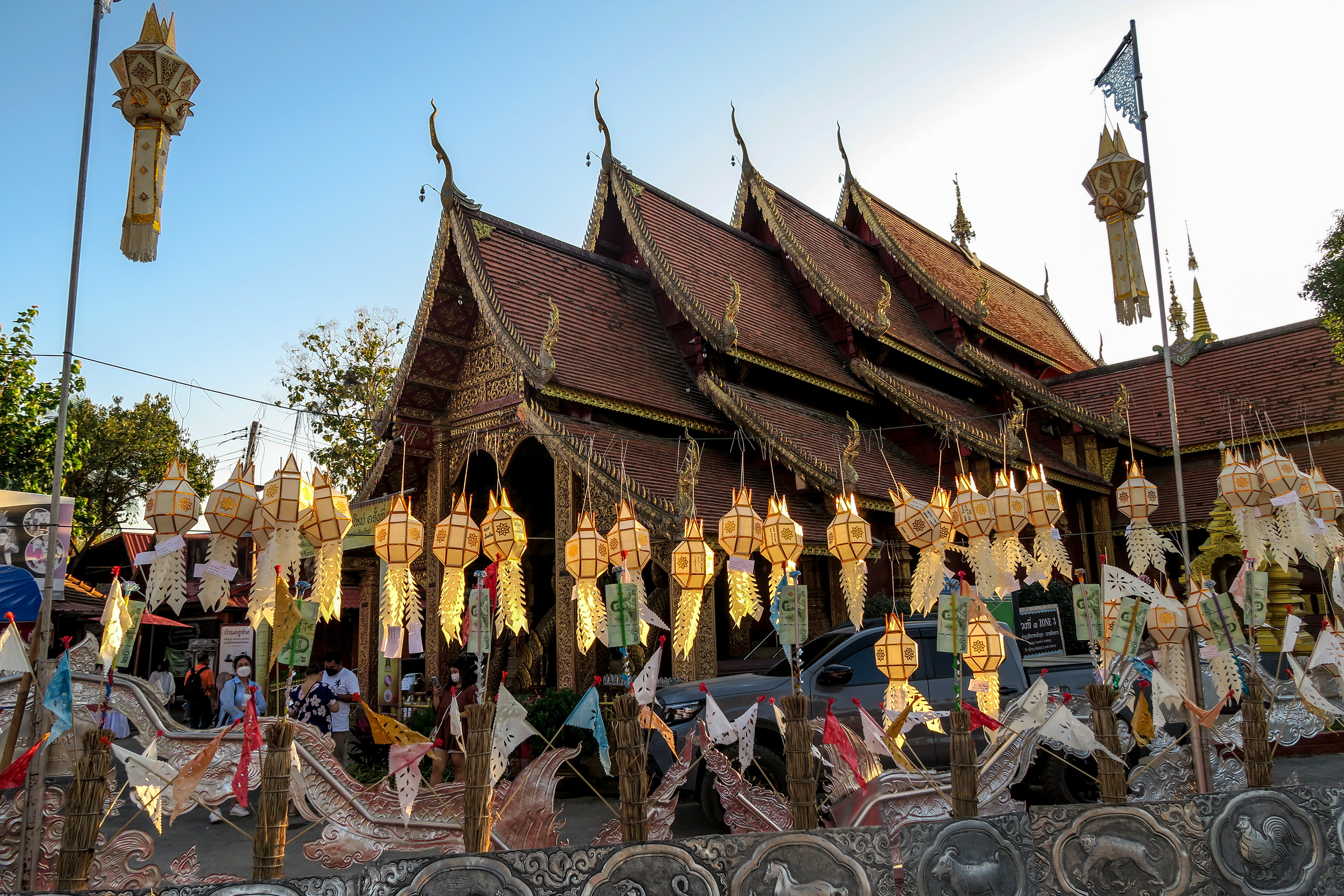Le temple jouxtant le Wat Si Suphan