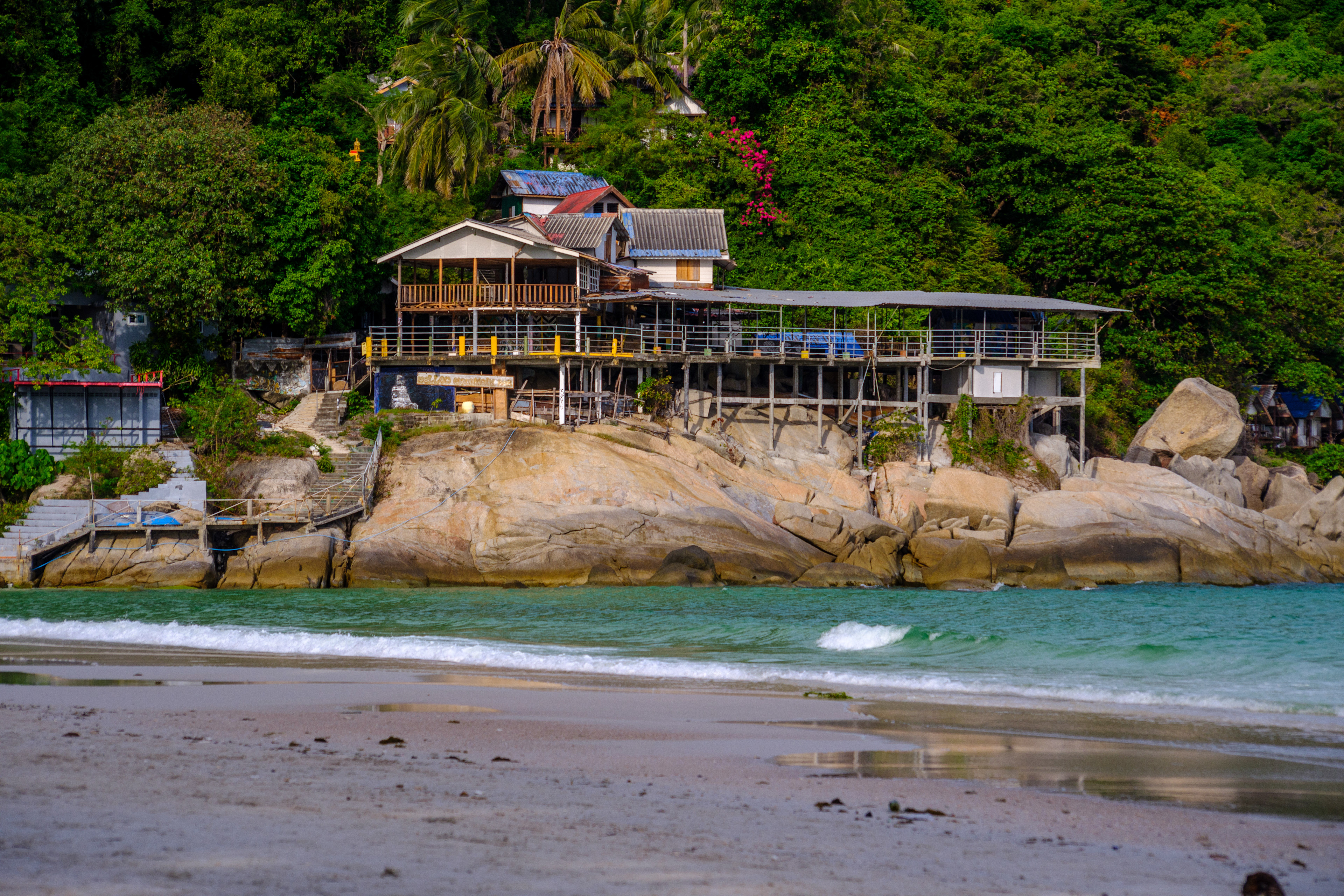 habitations, Sunrise Beach