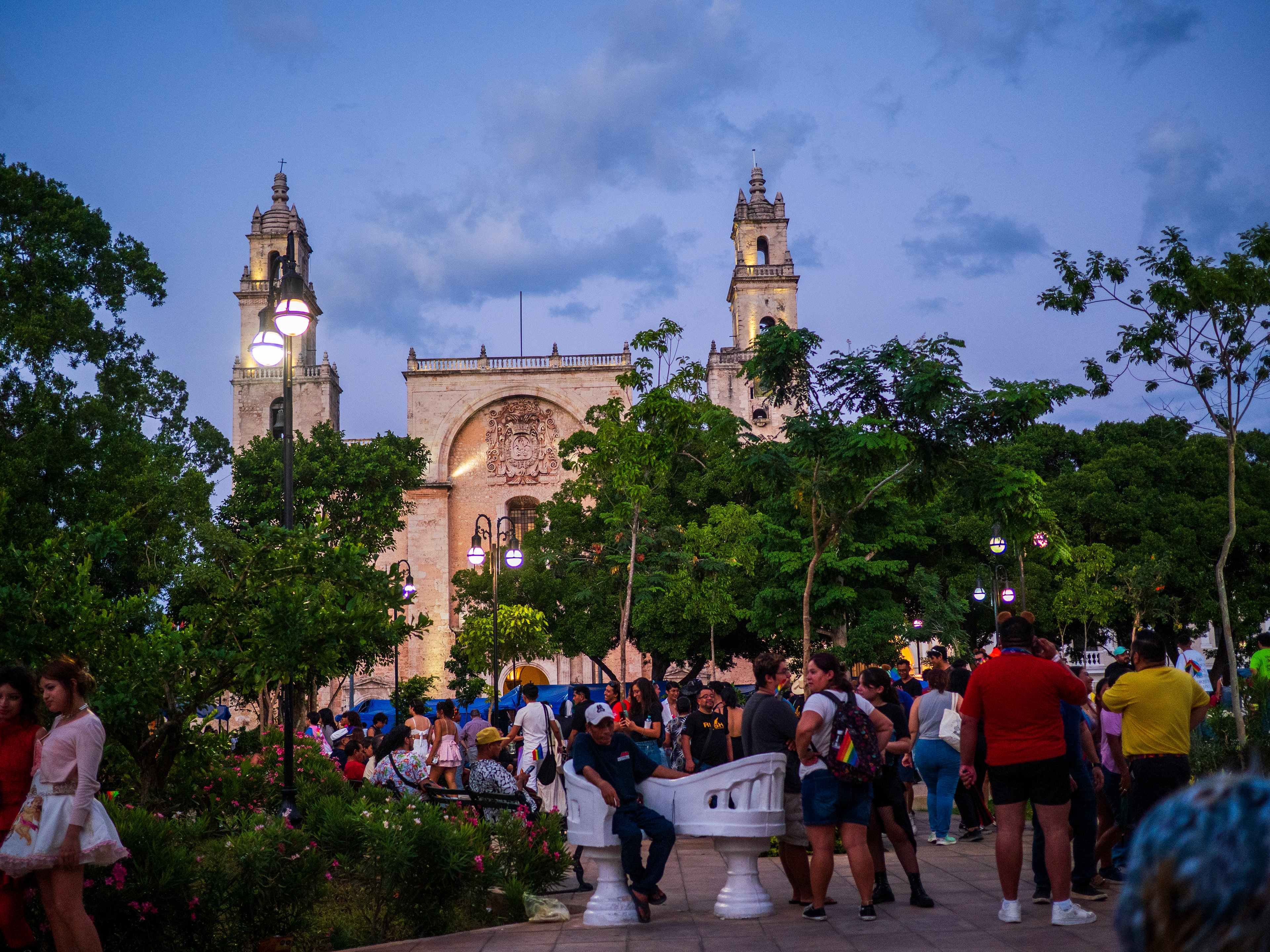 la fête au pied de la cathédrale