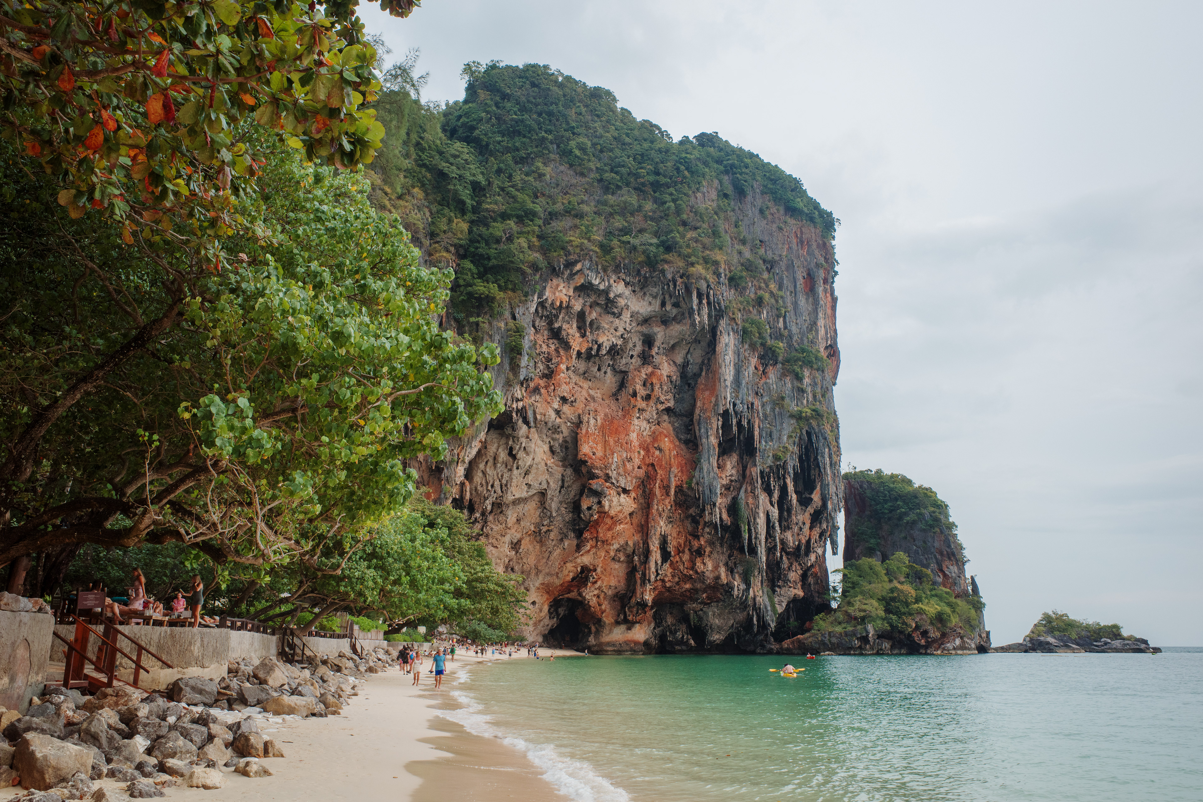 Au sud est de la plage