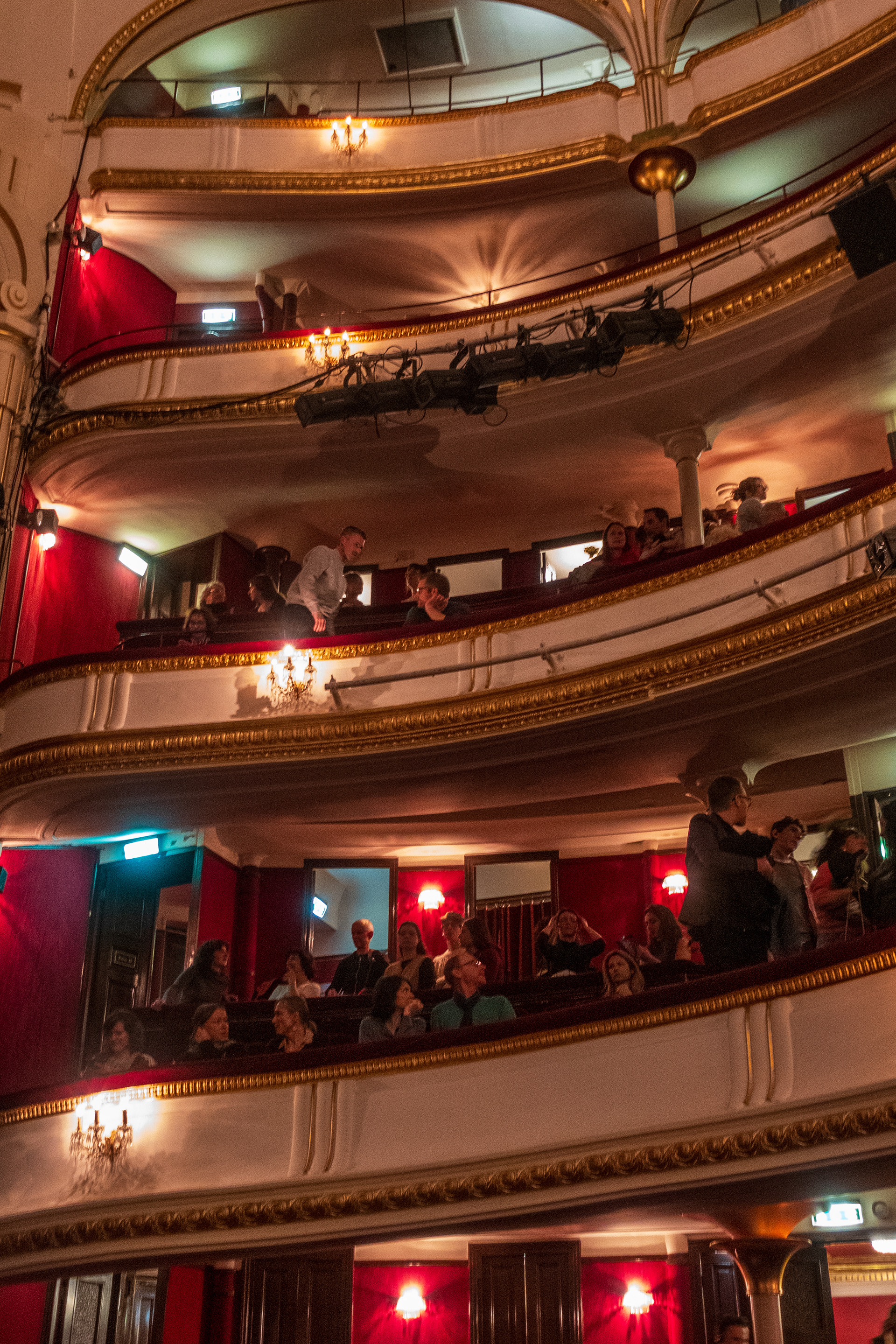 les balcons du Théâtre de la Porte Saint Martin