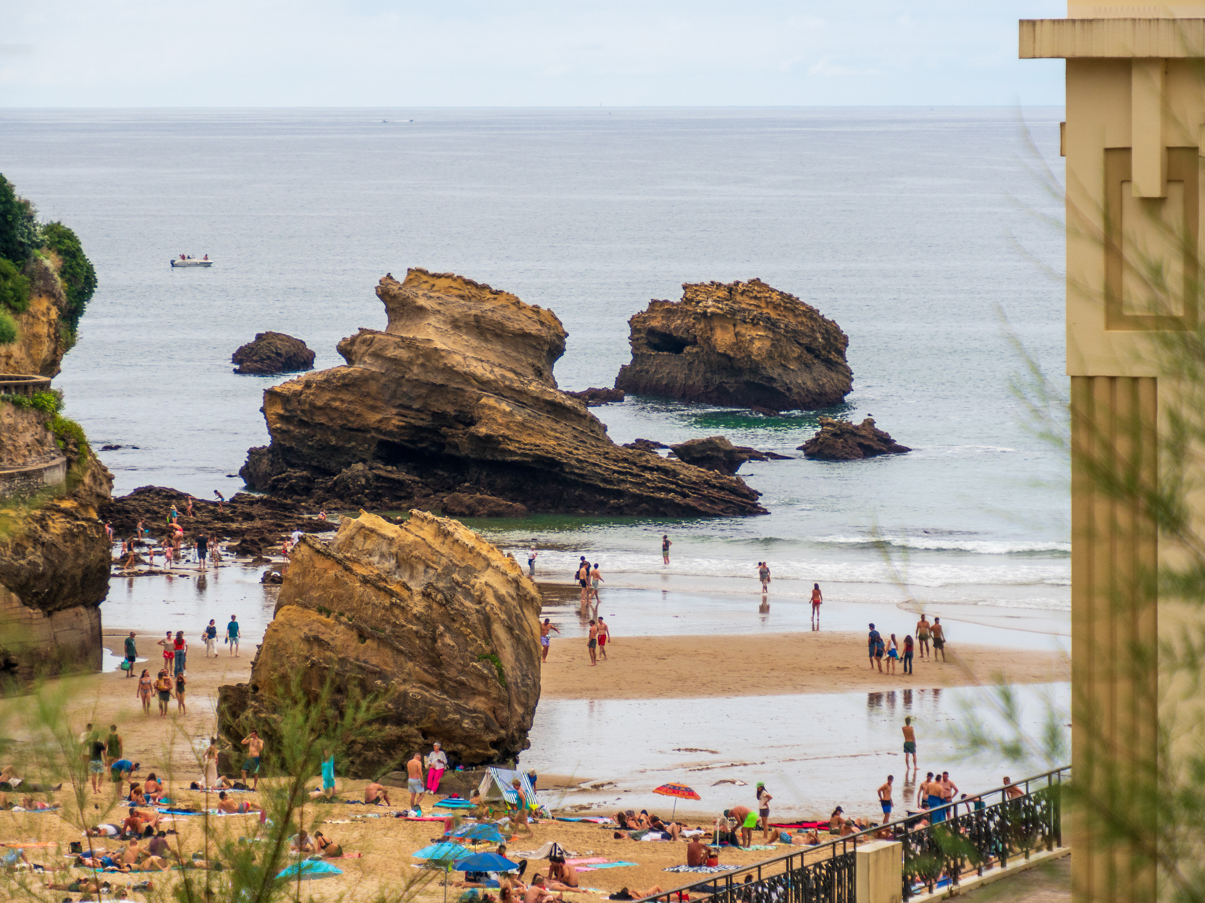 Les rochers de la grande plage vus depuis l'avenue Edouarrd VII