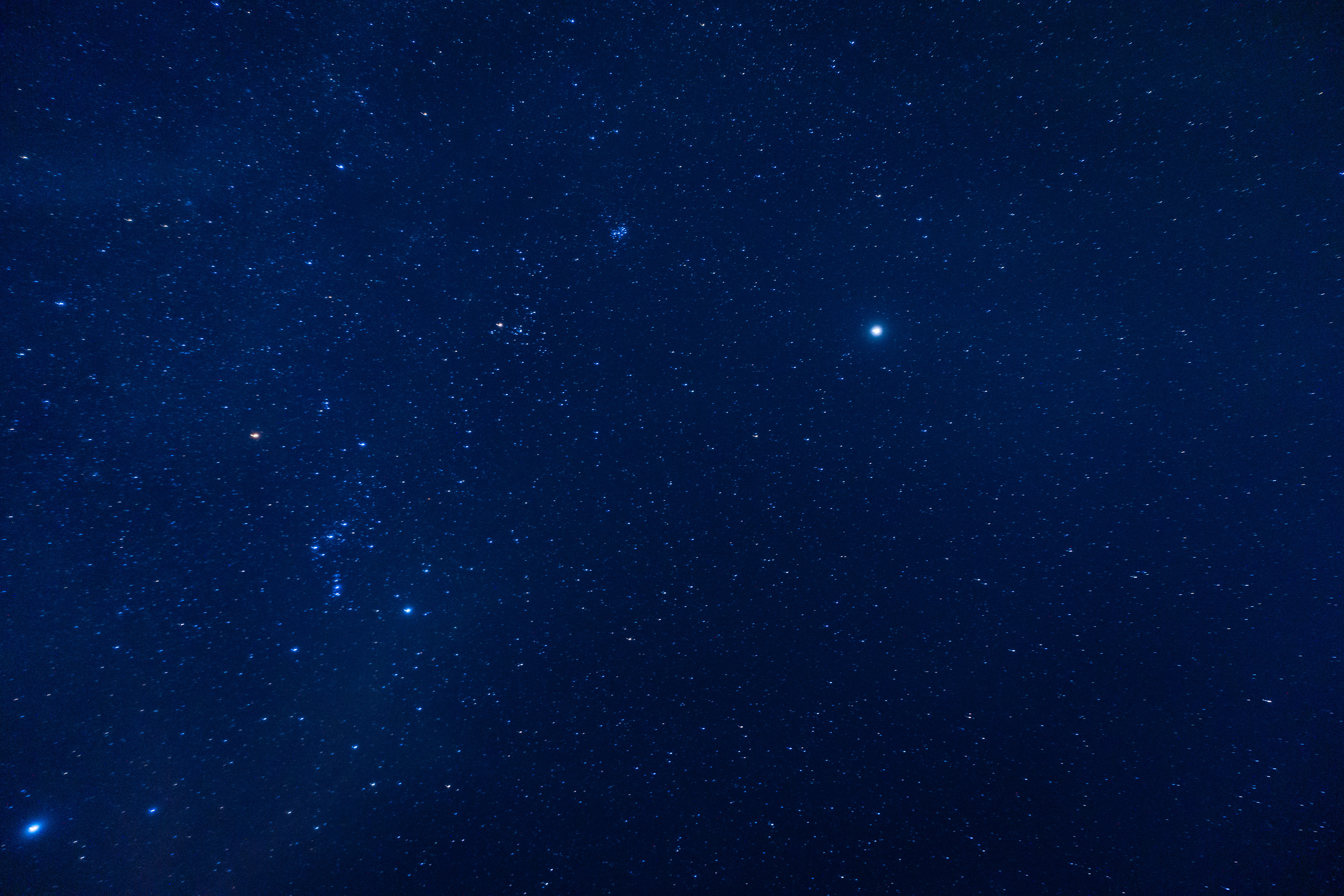 ambiance nocturne, il va de soi que les étoiles sont très visibles