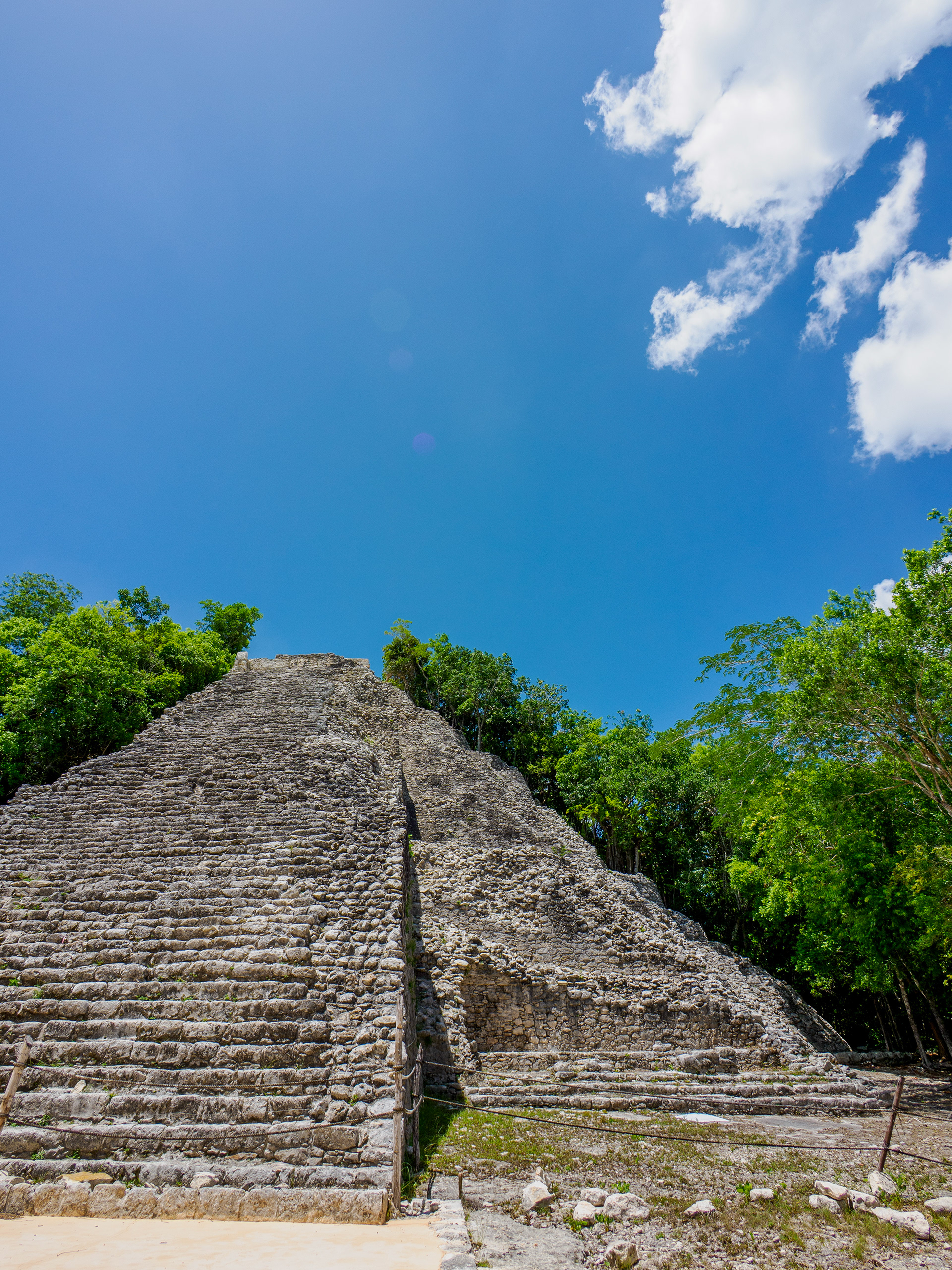 la grrande pyramide d e Coba