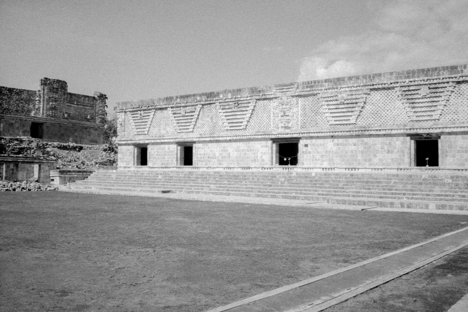 Quarilatère des nonnes. Foma 200