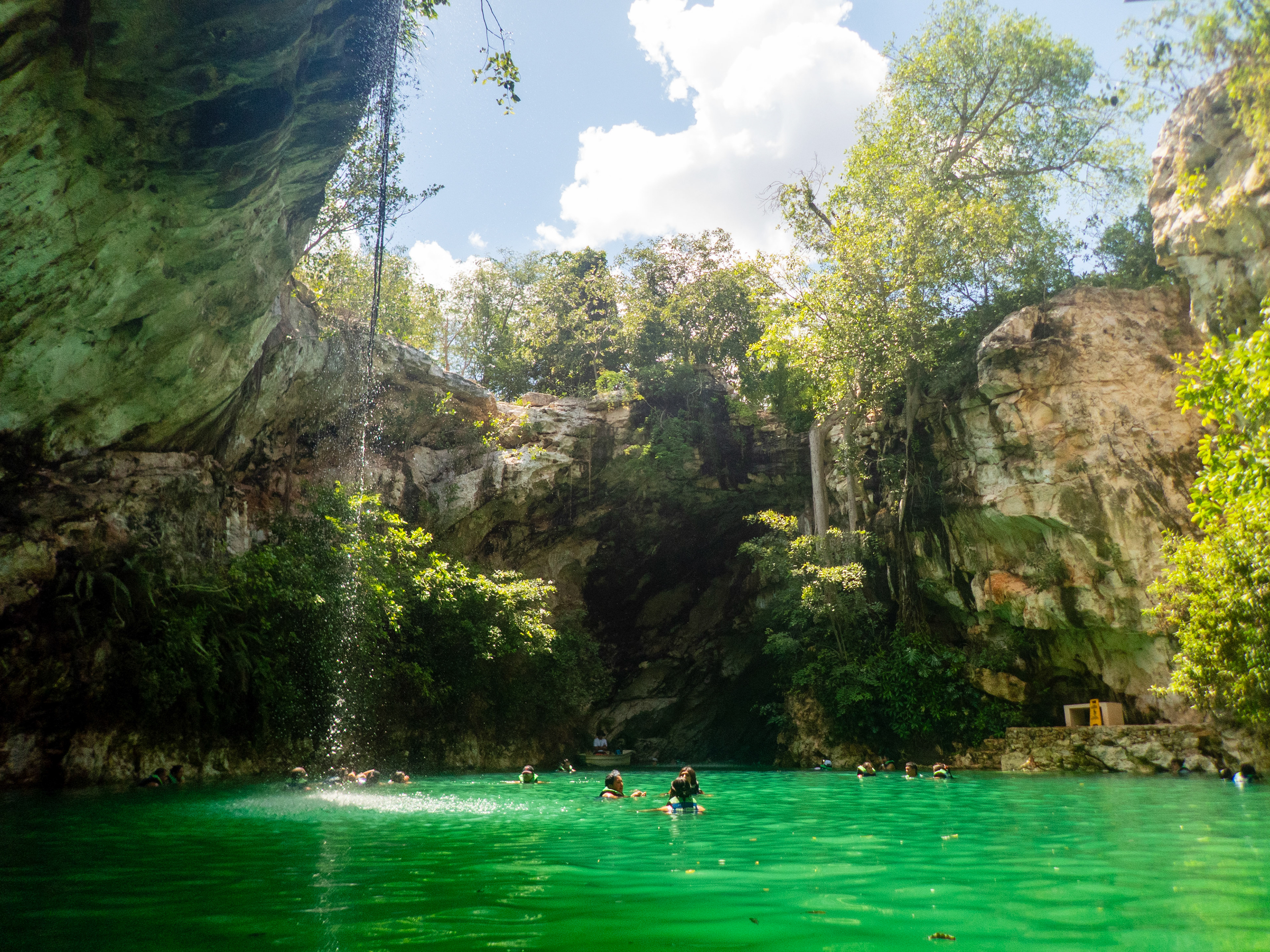 Cénote Pool Cocom, le plus grand et le plus ouvert