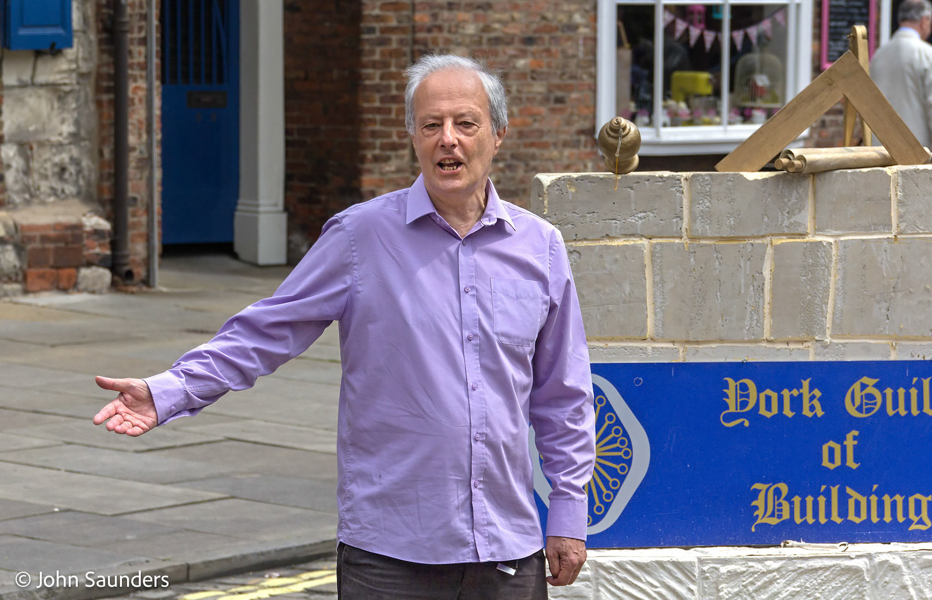 Chorus, College Green