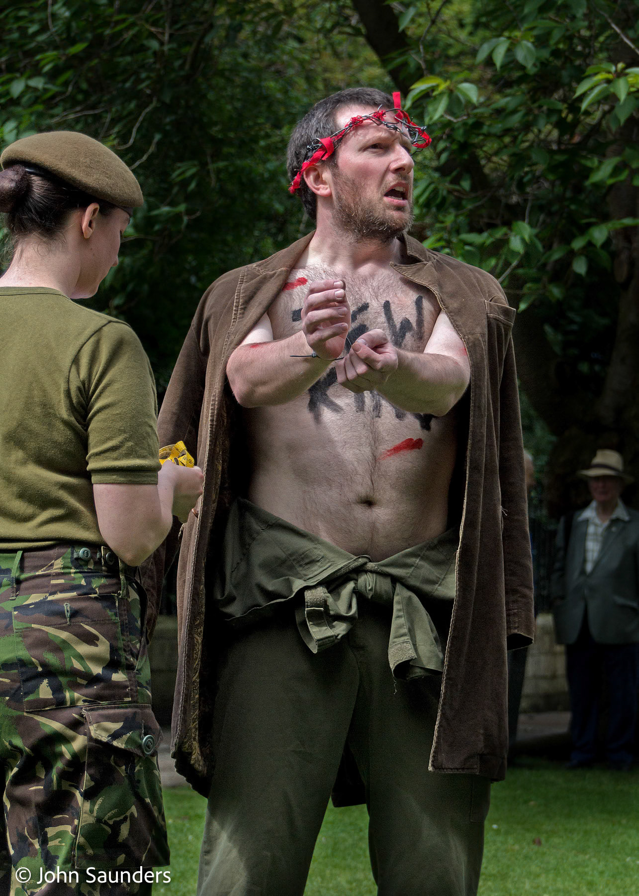 The Crucifixion and The Death of Christ, Dean's Park