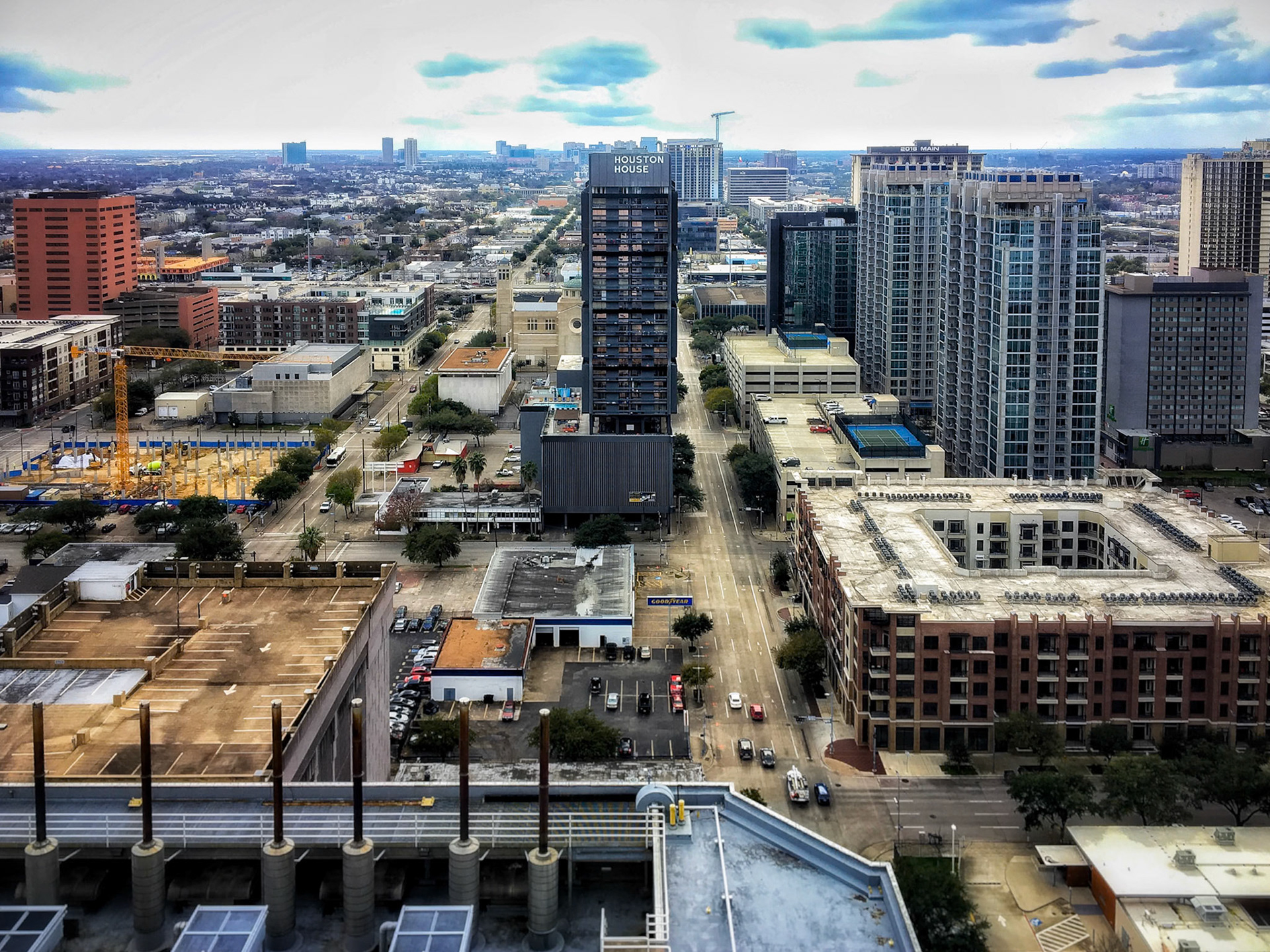 {"cameraType":"Wide","macroEnabled":false,"qualityMode":2,"deviceTilt":0.00684334896504879,"customExposureMode":1,"extendedExposure":false,"whiteBalanceProgram":0,"cameraPosition":1,"focusMode":1}