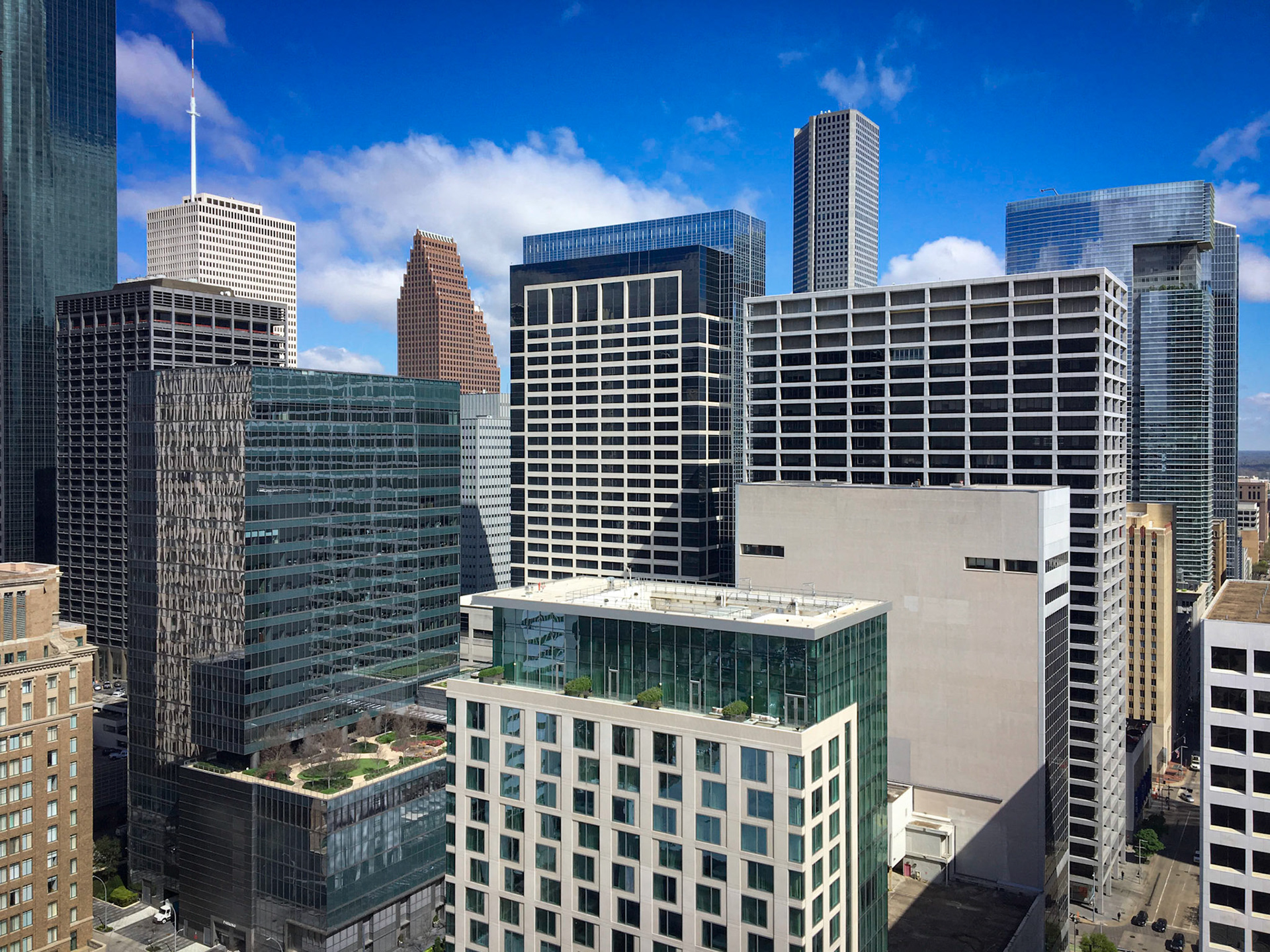 {"cameraType":"Wide","macroEnabled":false,"qualityMode":2,"deviceTilt":0.0074624326080083847,"customExposureMode":0,"extendedExposure":false,"whiteBalanceProgram":0,"cameraPosition":1,"focusMode":0}