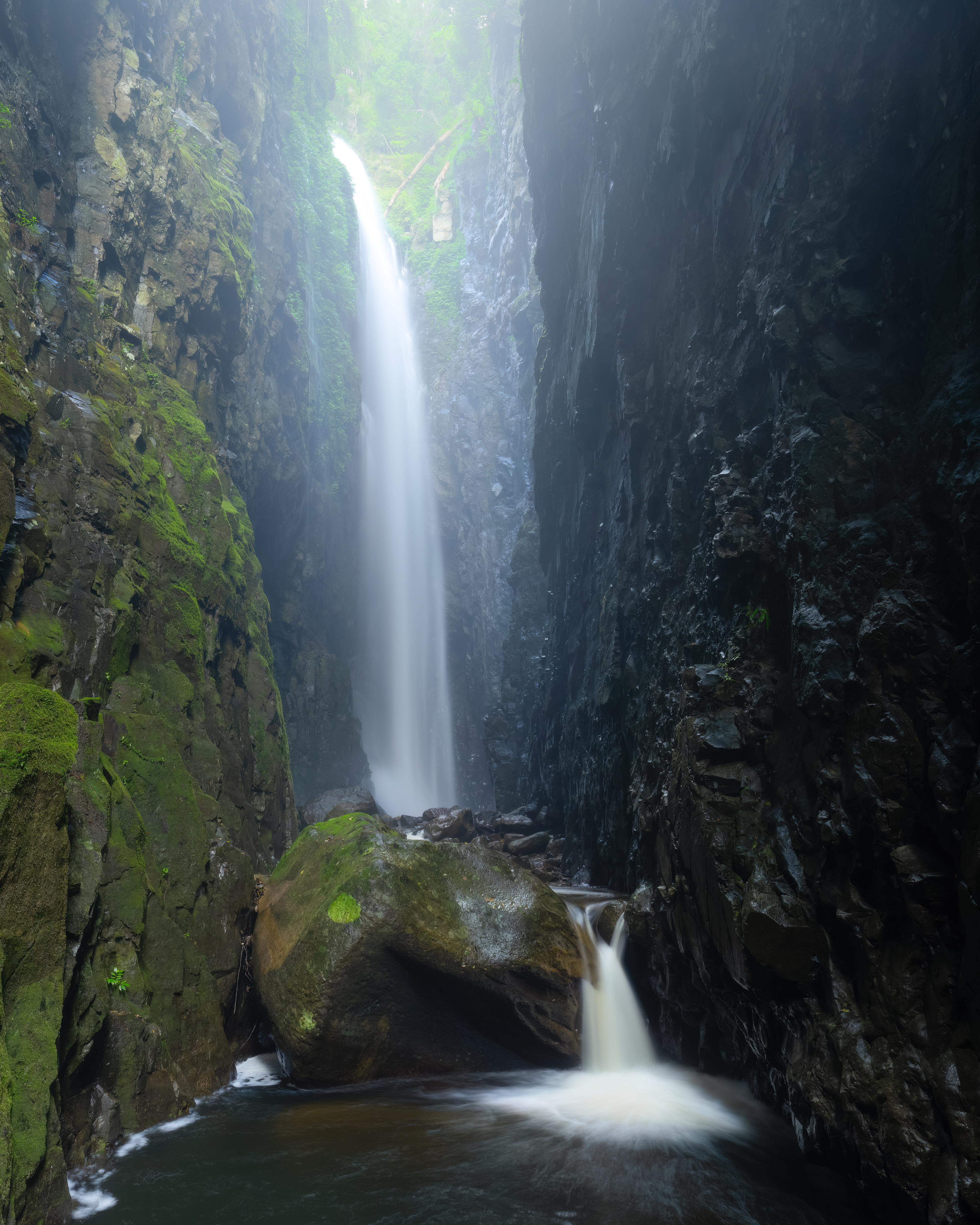 Canyon Waterfall 01