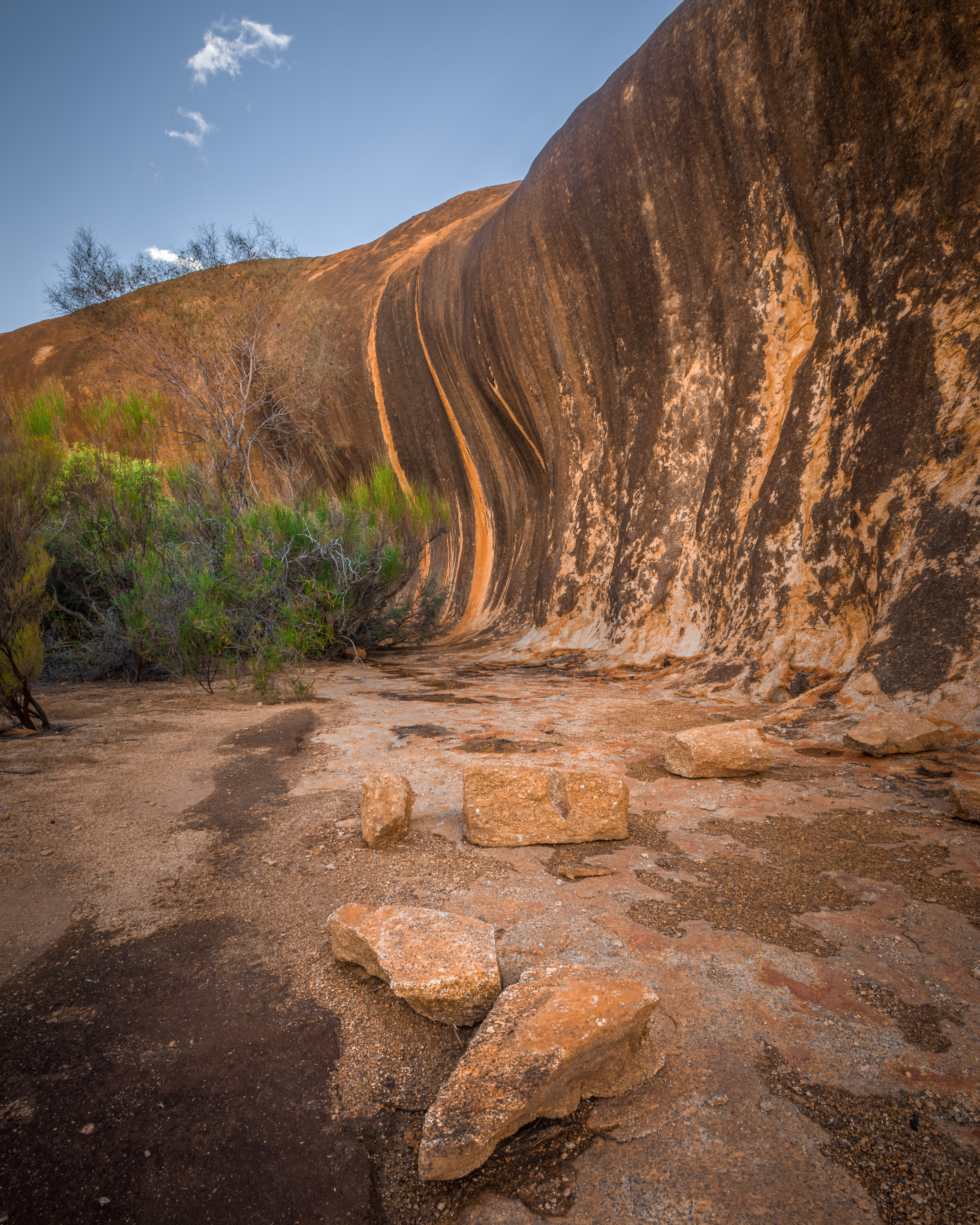 Elachbutting Rock 01