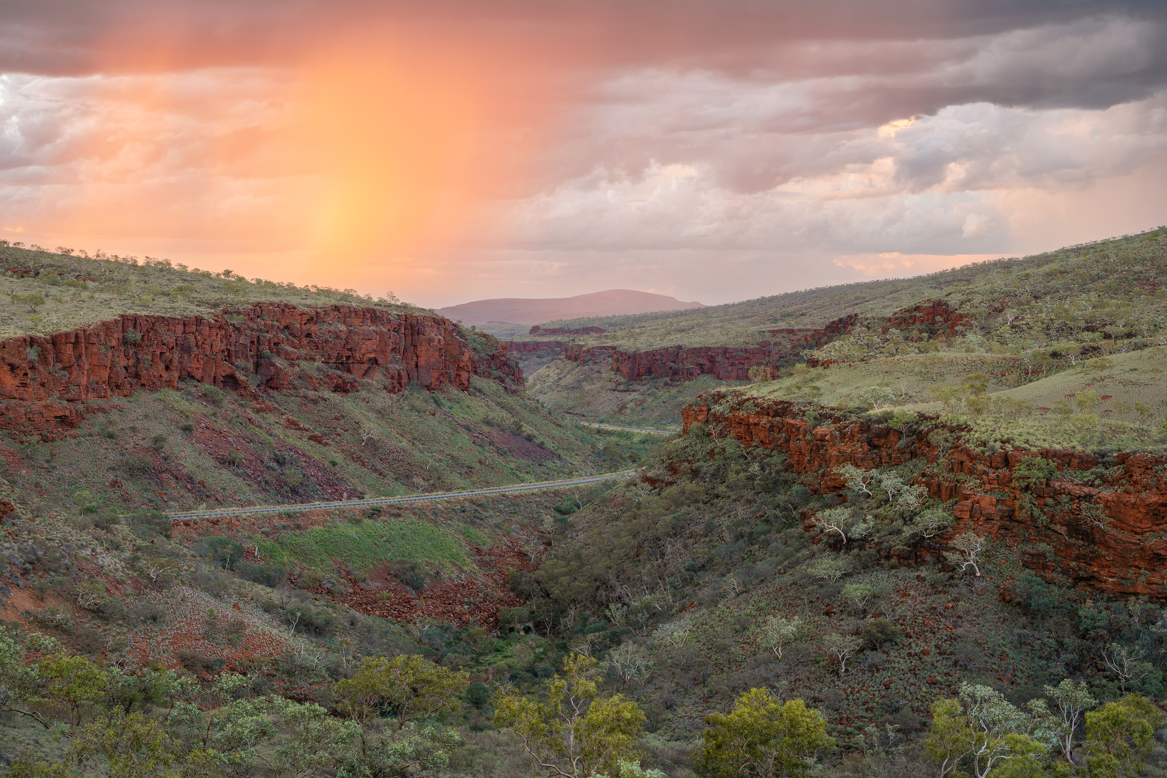 Munjina Gorge Sunset